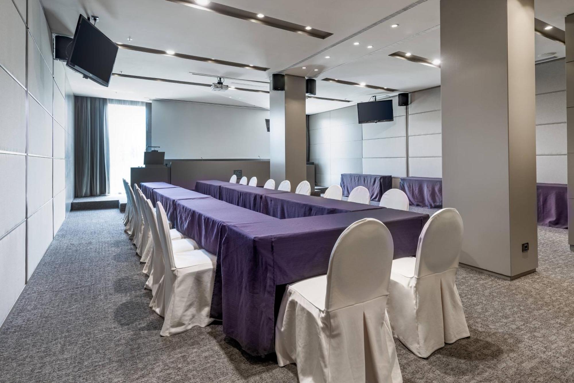 Hotel Ac Palacio By Marriott 4*