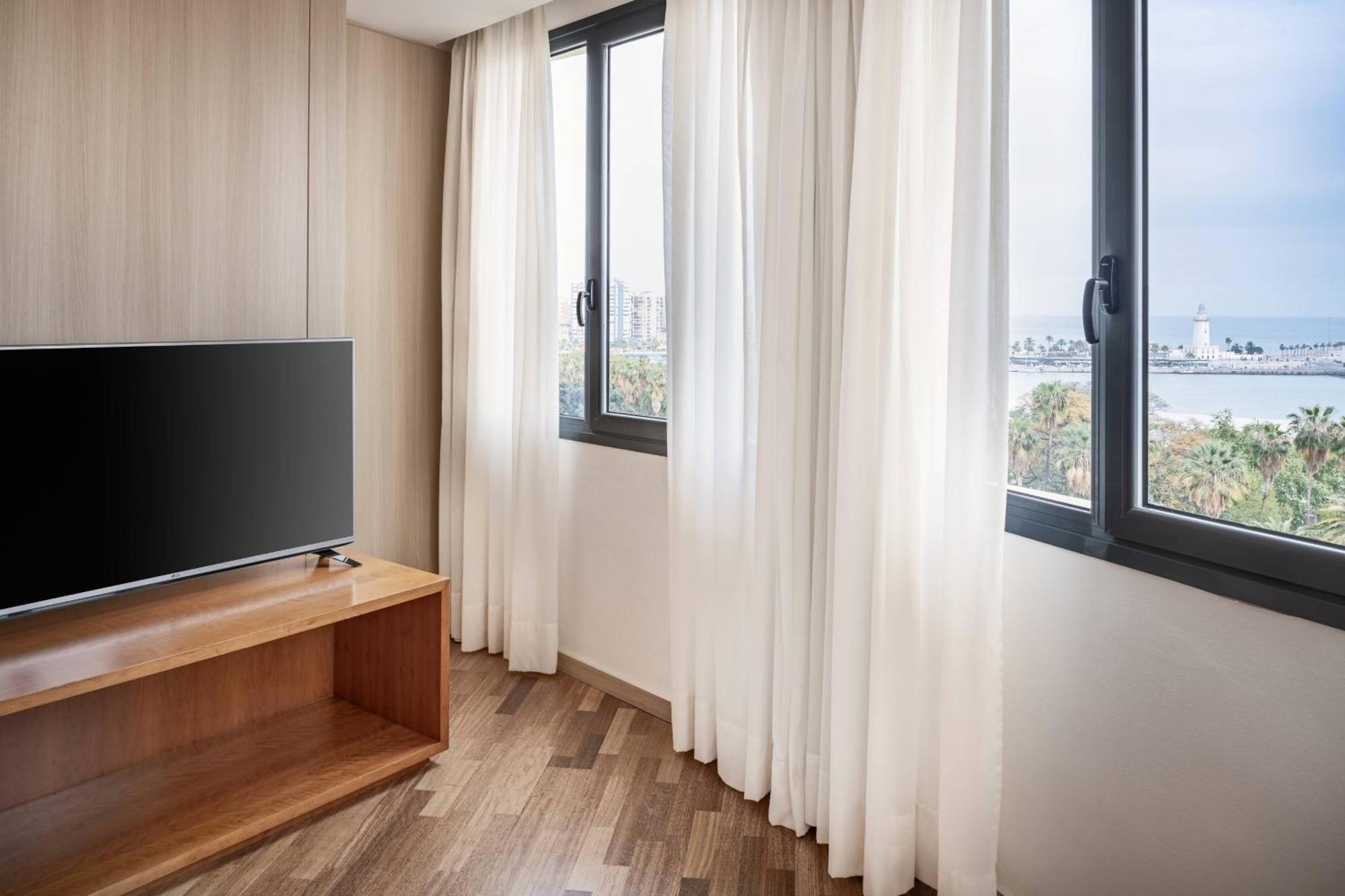 Ac Palacio By Marriott Hotel 4*