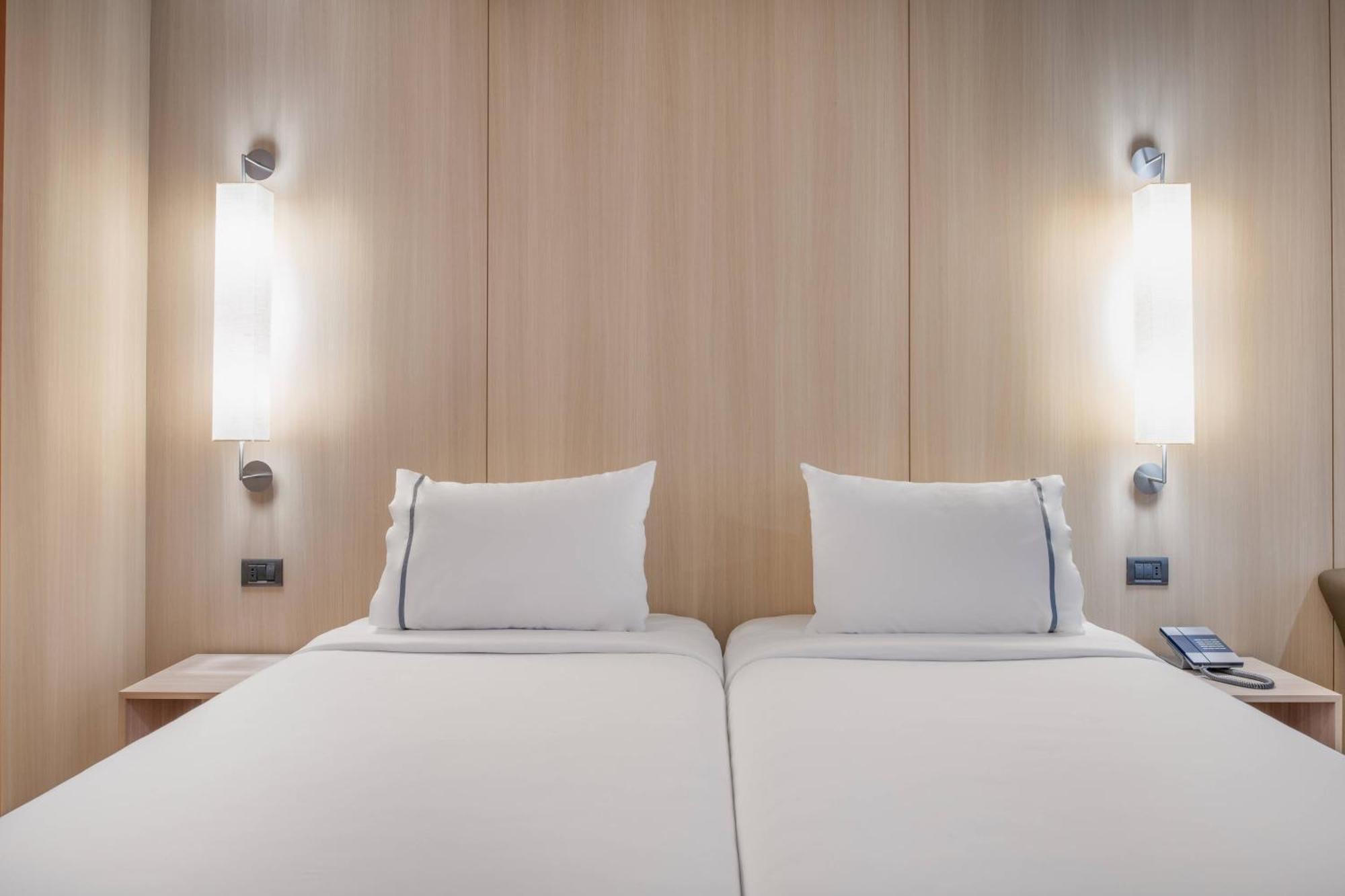 Ac Palacio By Marriott 4* Malaga