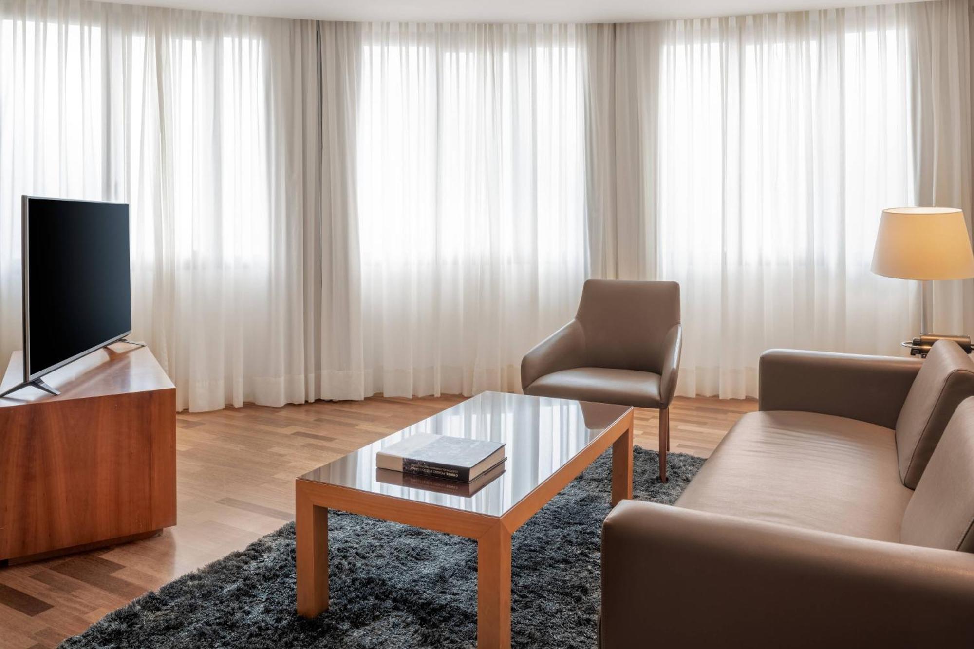 Hotel Ac Palacio By Marriott 4*