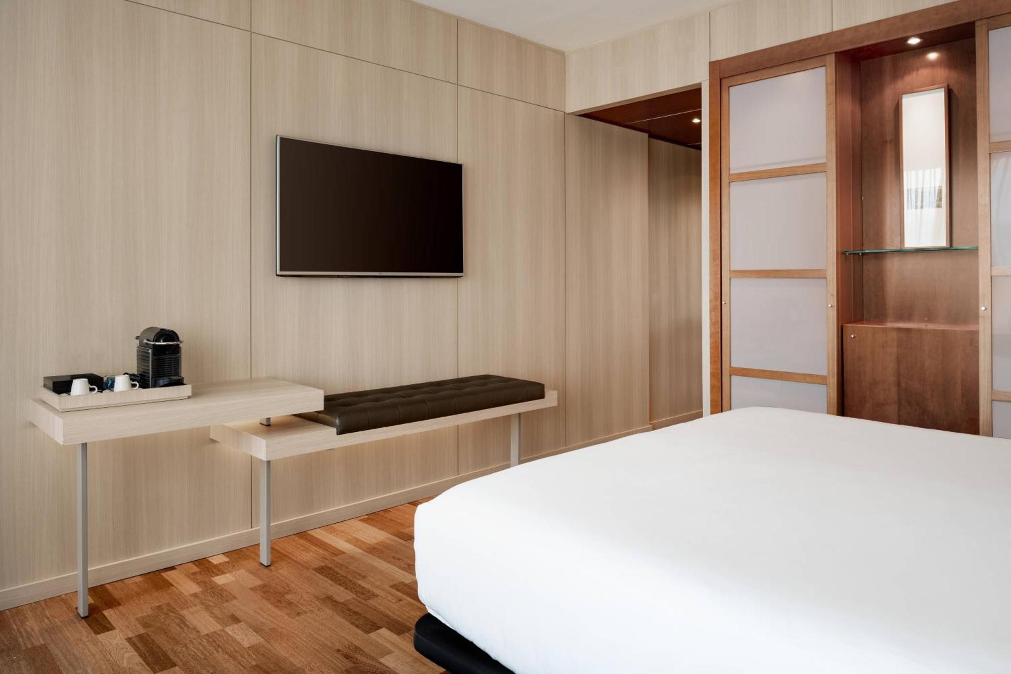 Hotel Ac Palacio By Marriott Malaga