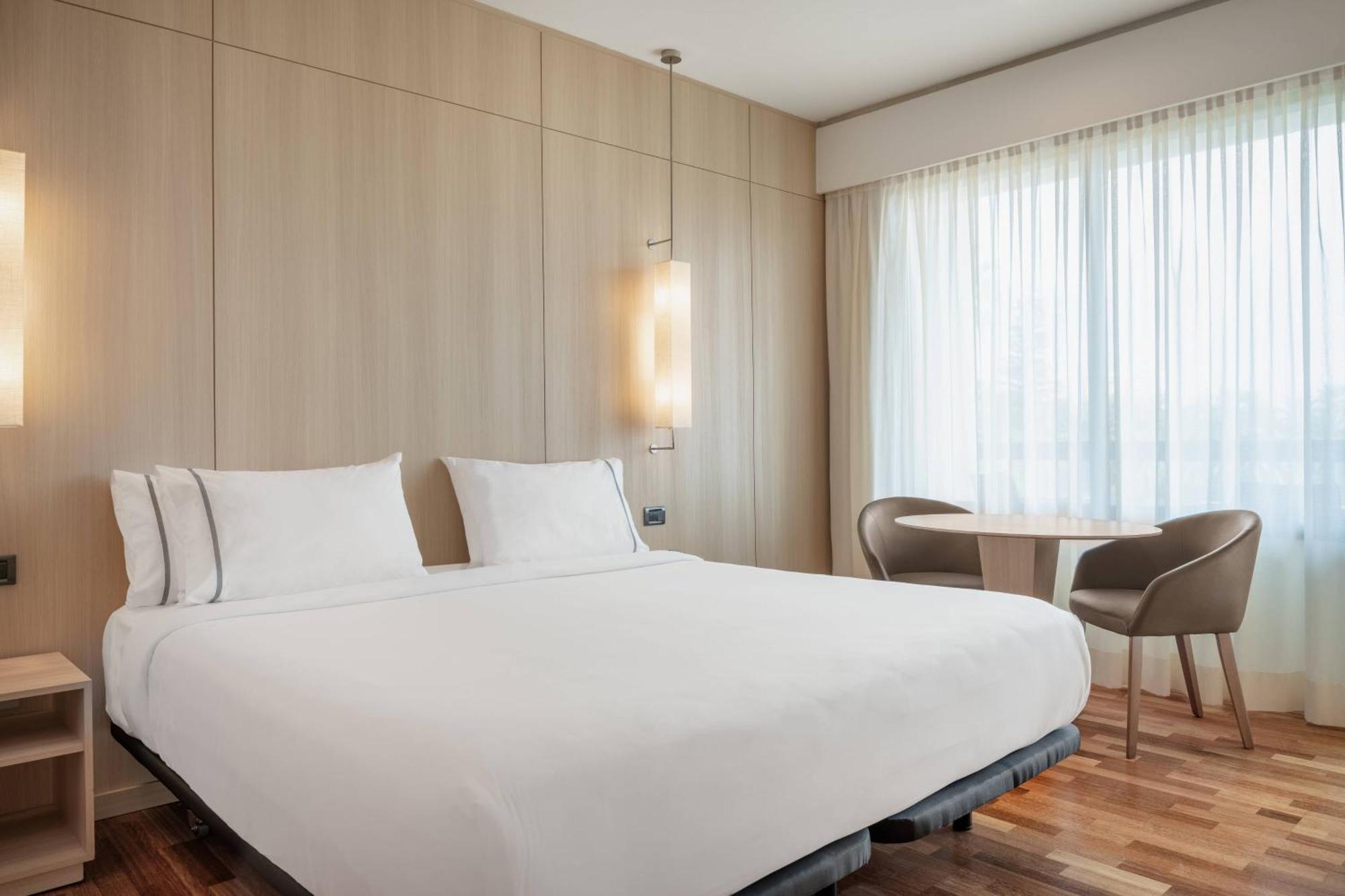 Ac Palacio By Marriott