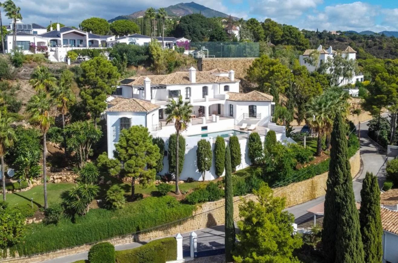 Elegante Con Jardin Y Piscina * Malaga