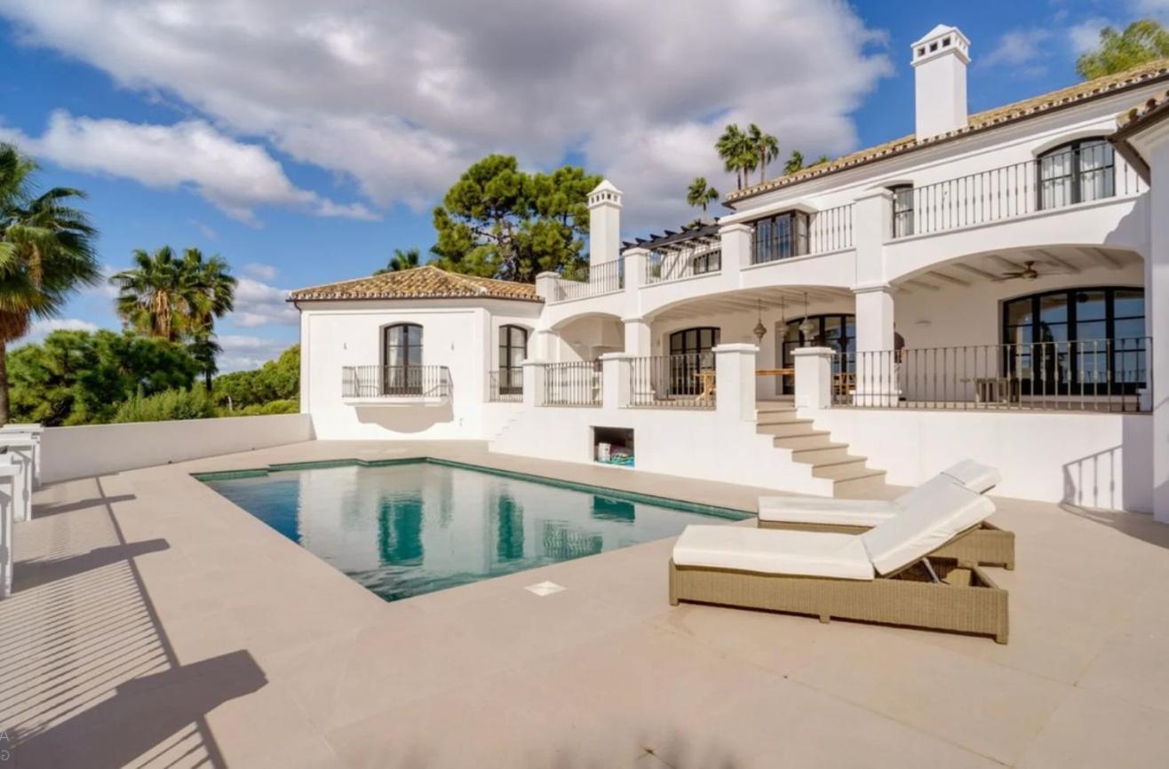 Elegante Con Jardin Y Piscina * Malaga