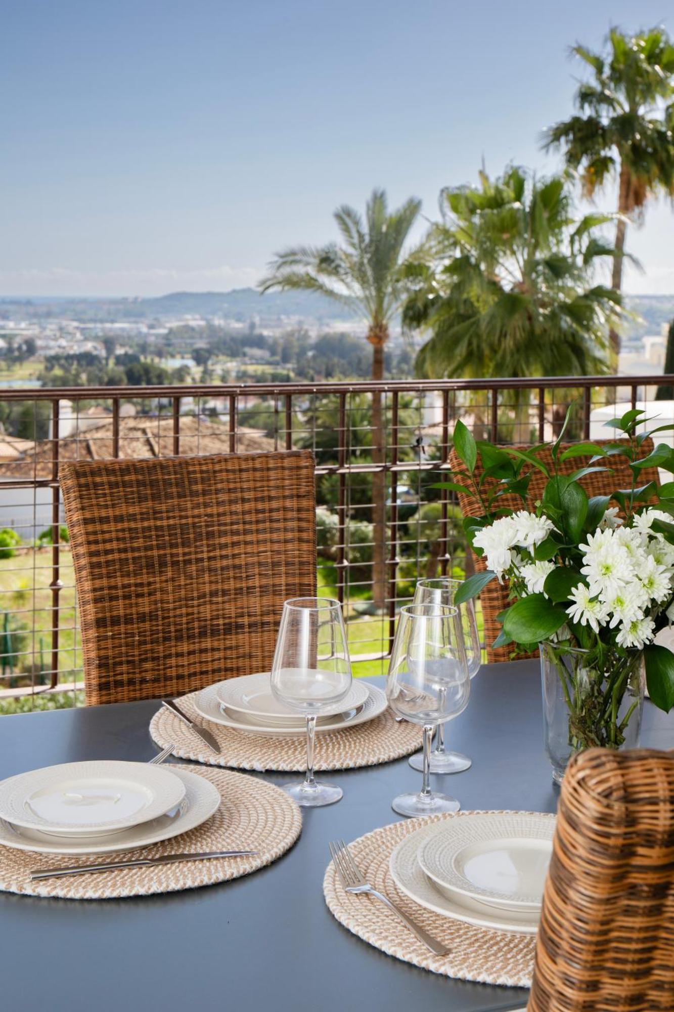 The Luxury Golf Paradise - 8 Pax Groups - Families