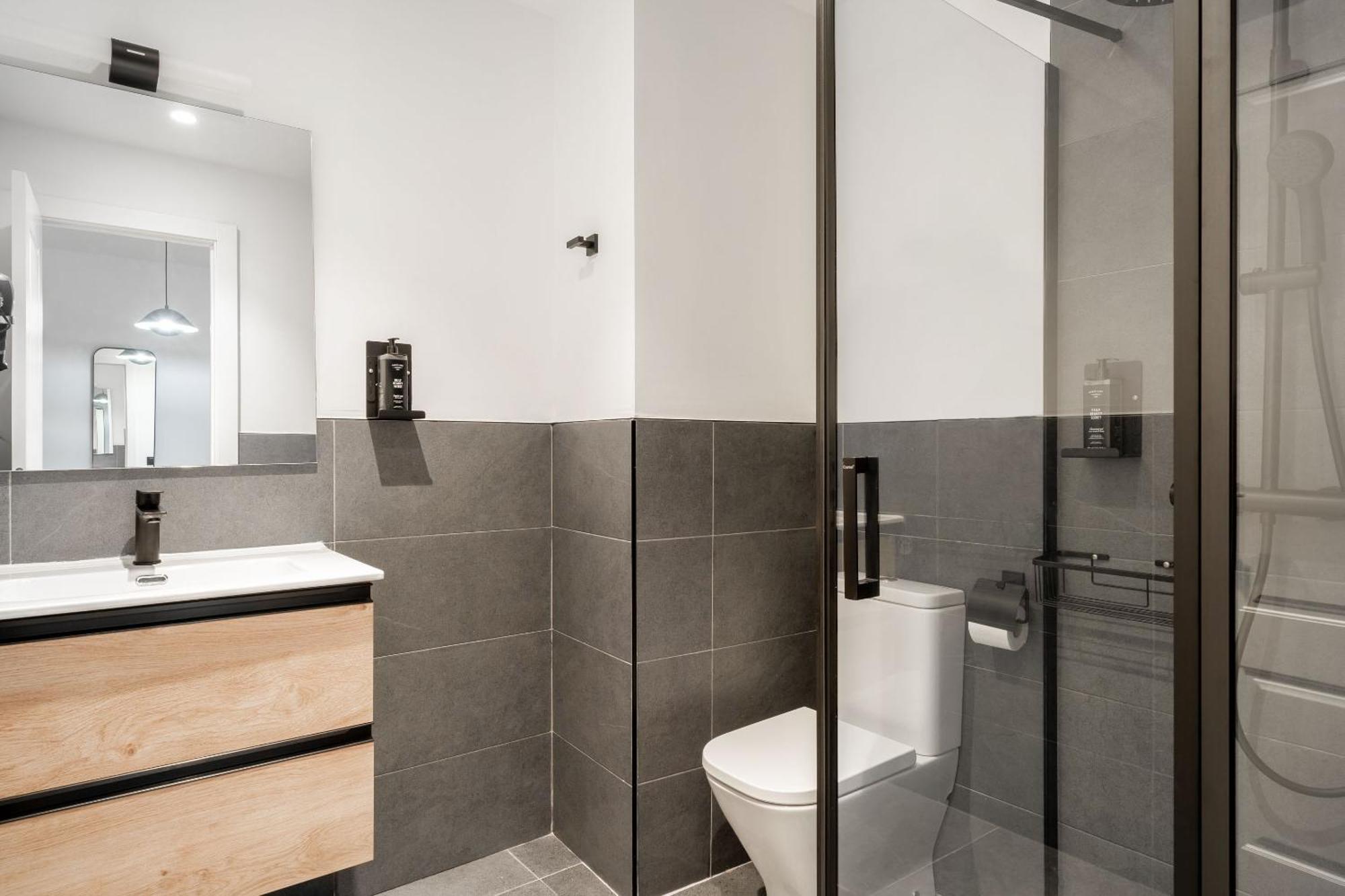 Limehome Calle Victoria * Malaga