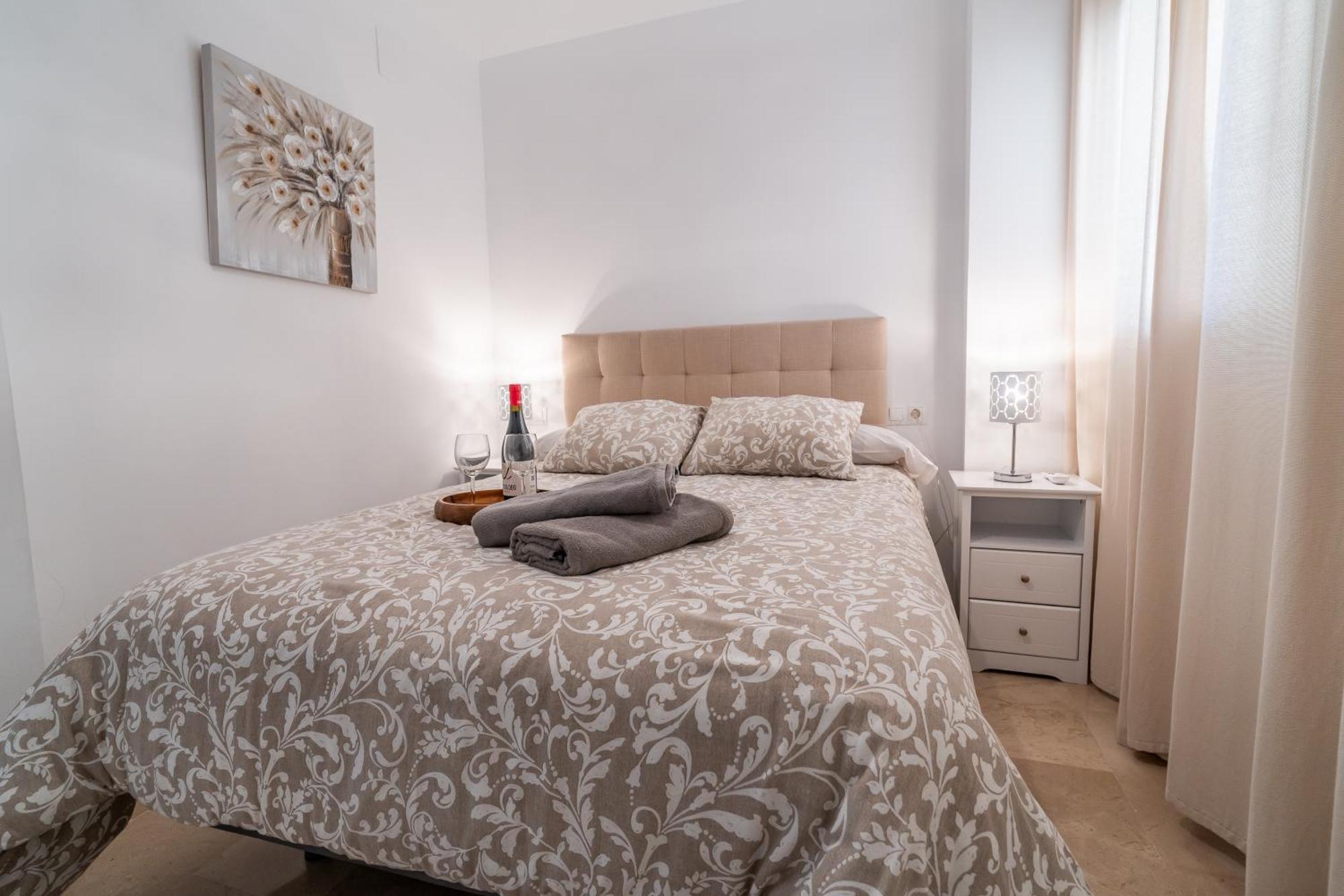 Casa Playa Guadalmar, Beautiful In Front Of The Sea, Wifi, Ac, Smart Tv, Private Parking Apartamento Málaga