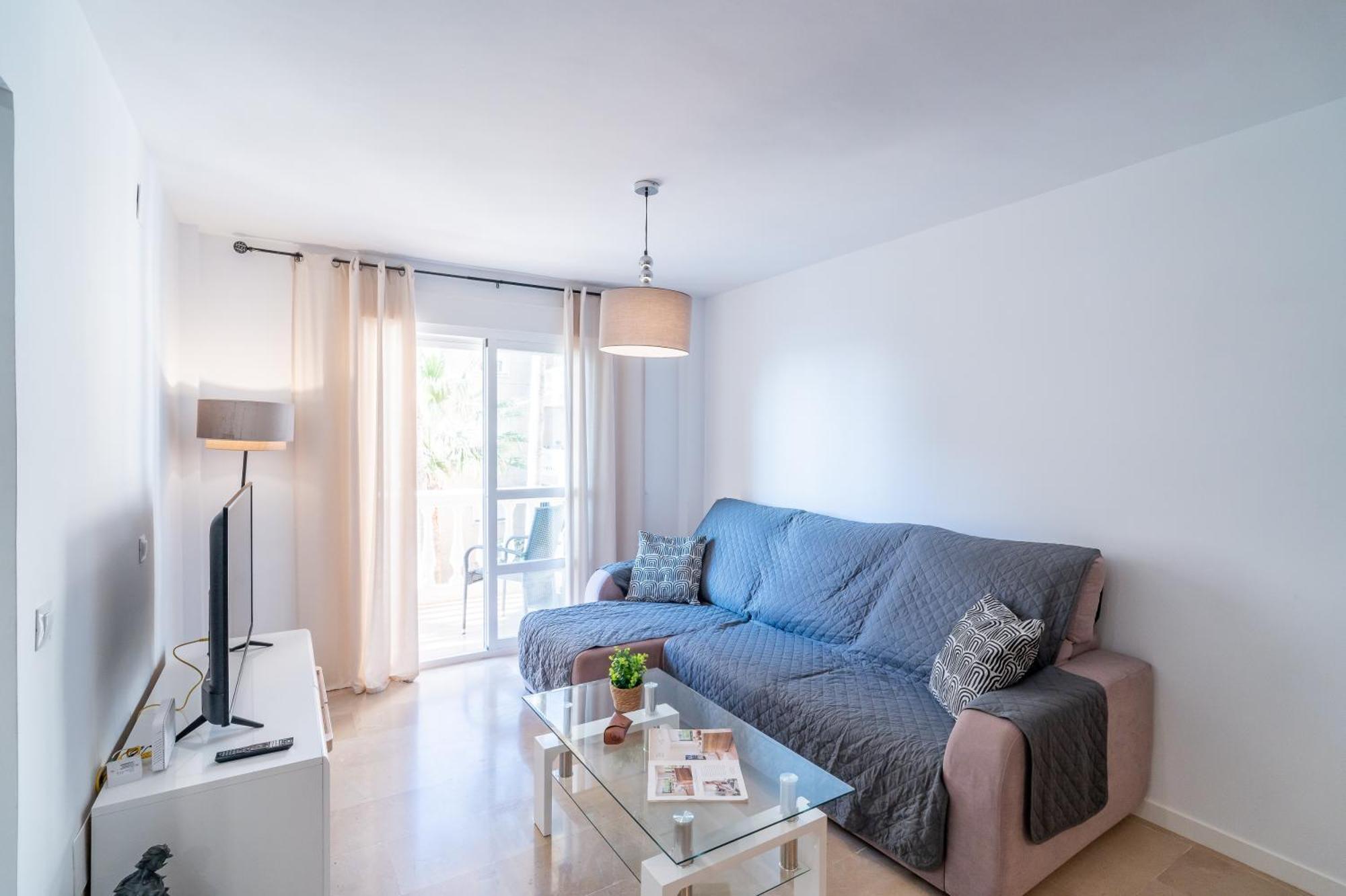 Apartamento Casa Playa Guadalmar, Beautiful In Front Of The Sea, Wifi, Ac, Smart Tv, Private Parking Málaga