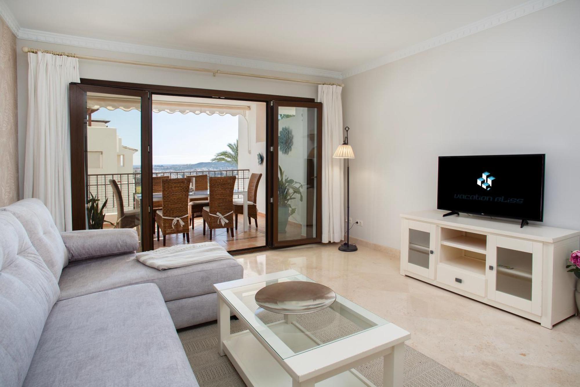 The Luxury Golf Paradise - 8 Pax Groups - Families Apartment