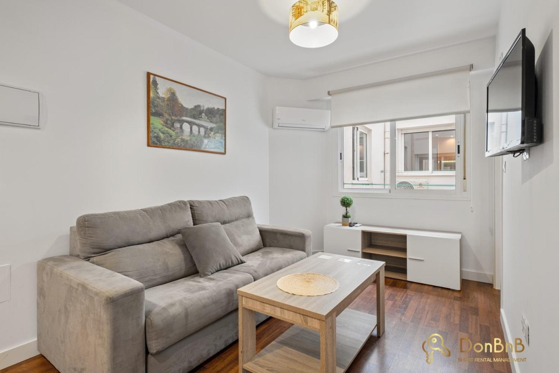 Lovely In Apartment Malaga