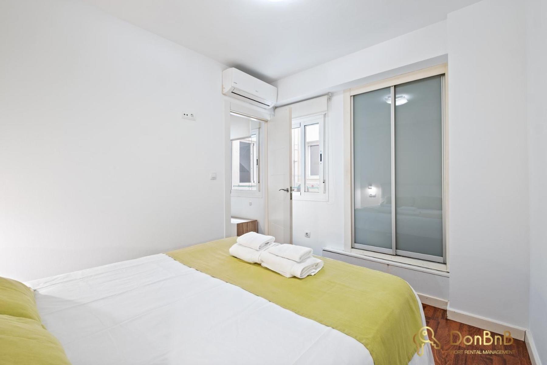 Apartment Lovely In Malaga