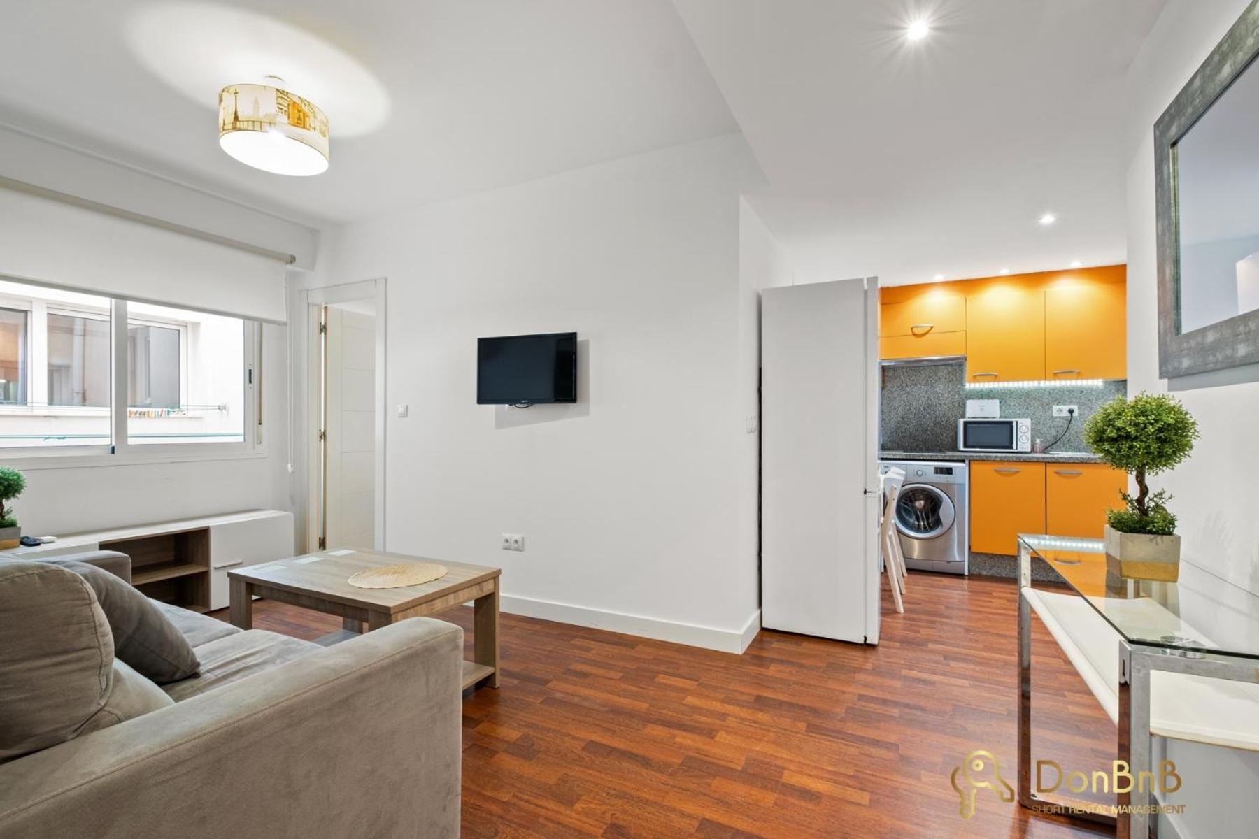 Apartment Lovely In Malaga