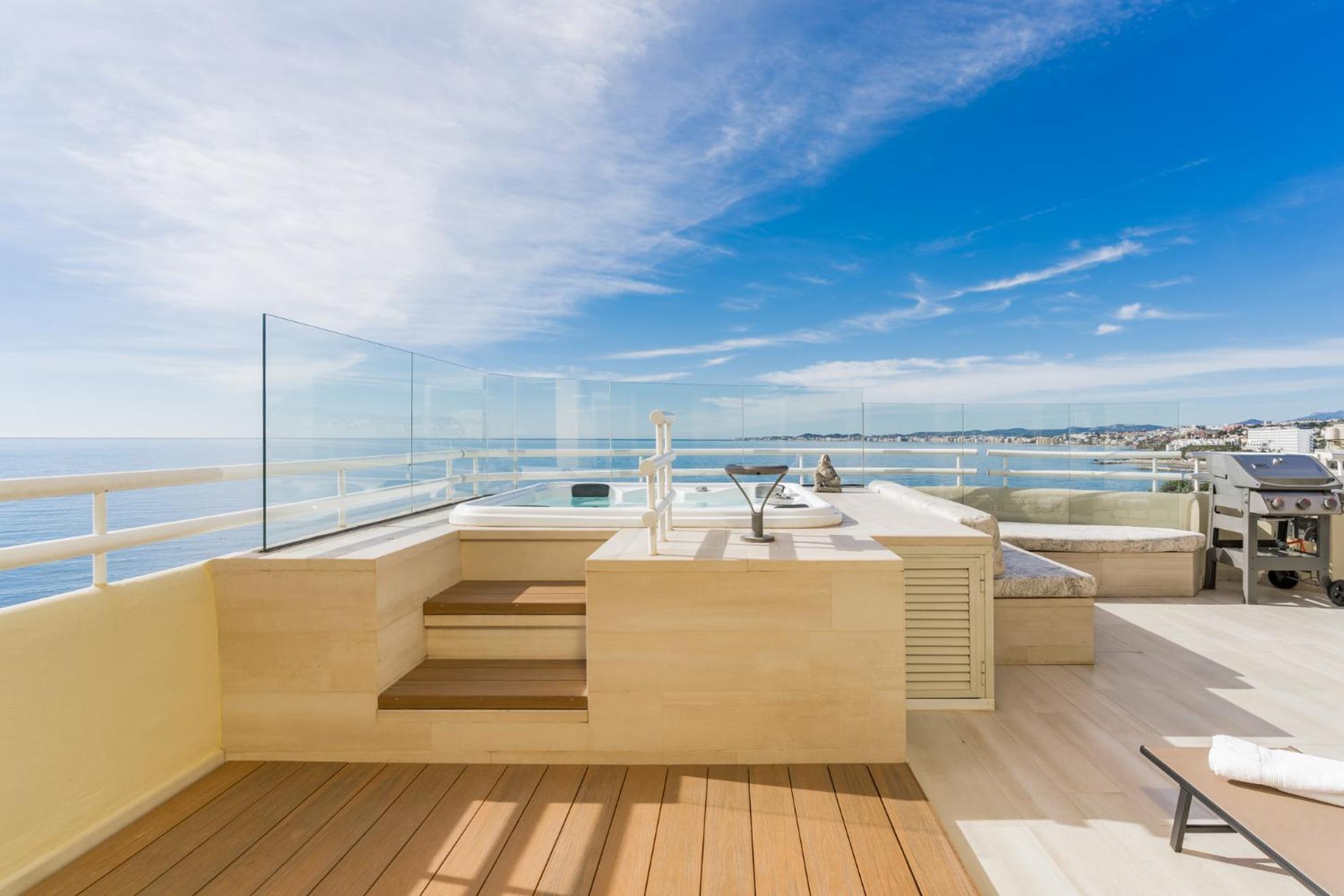 Infinity Blue Penthouse Ferienhaus Málaga