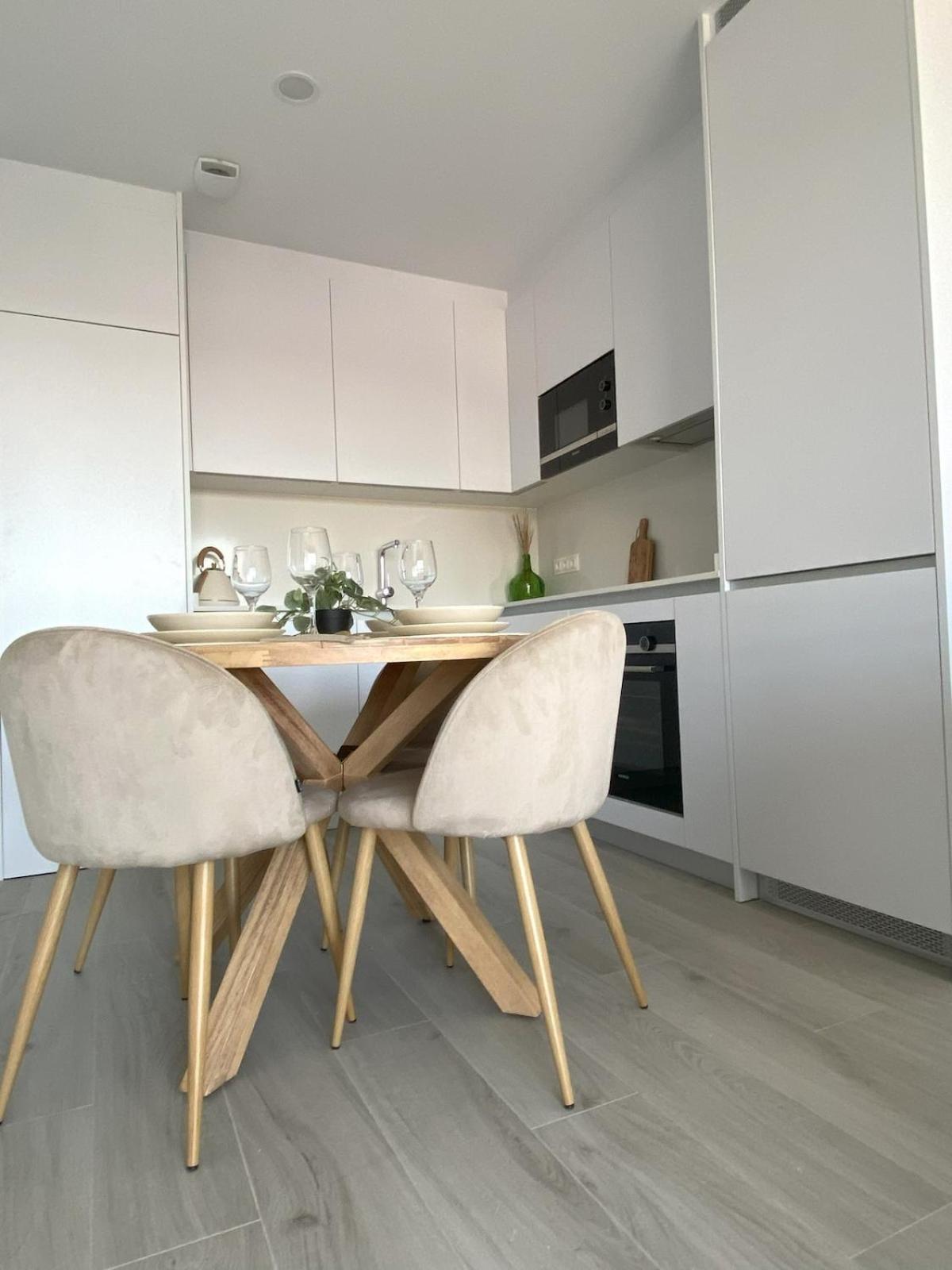 Skyline Center, Luxury, Planta 20 *
