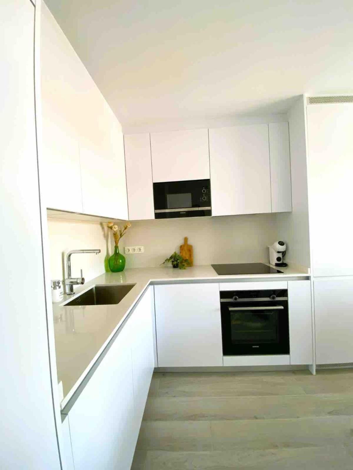 Skyline Center, Luxury, Planta 20 *