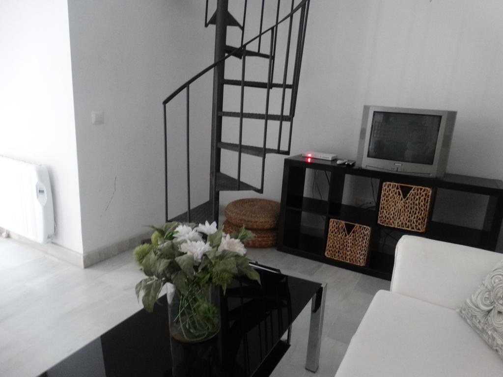 - Jinetes, 13 Apartment