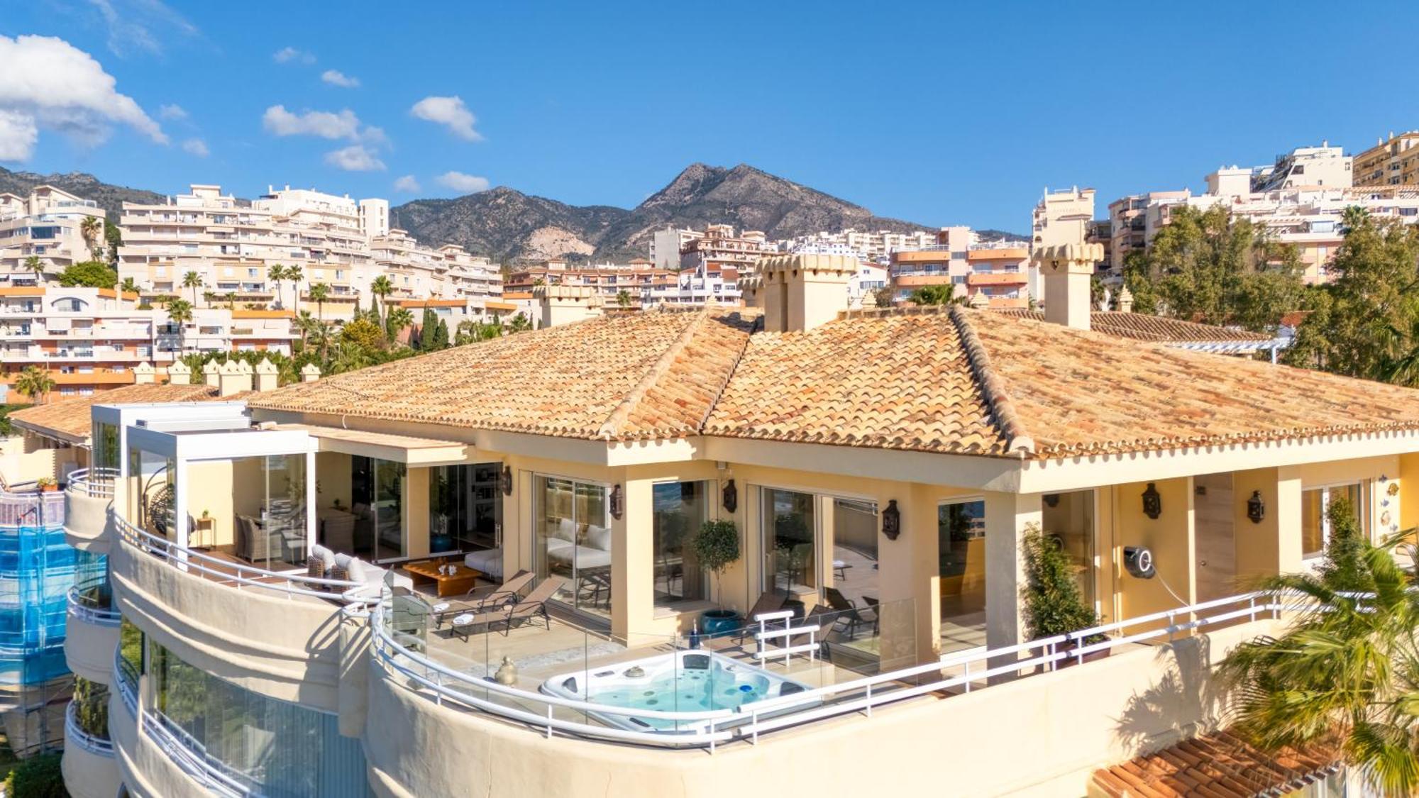 Infinity Blue Penthouse Ferienhaus Málaga