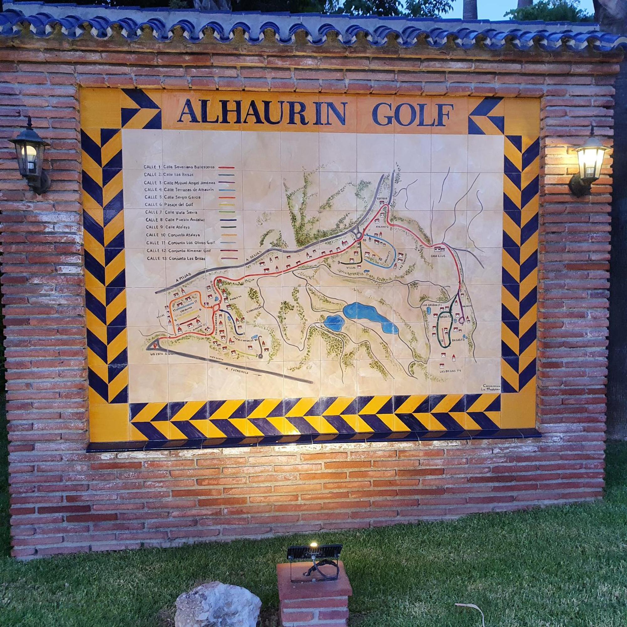 With Pool And Boule Right On Alhaurin Golf Malaga