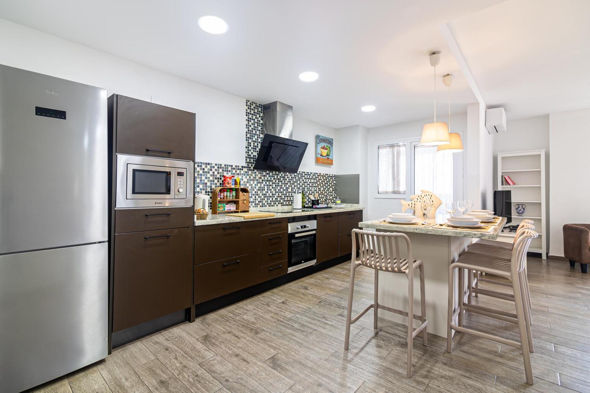 Center Flat & Terrace Apartment