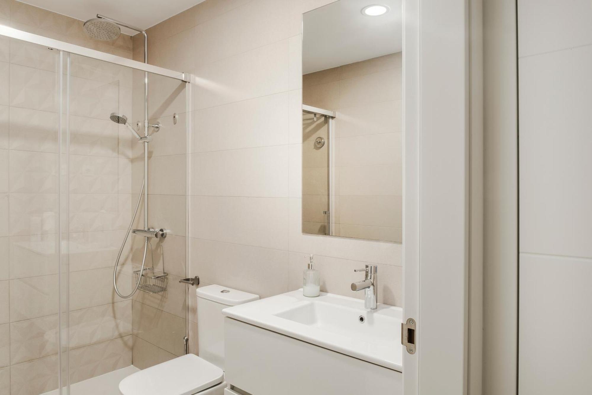 Apartment De Lujo En La Malagueta Con Piscina Y Garaje