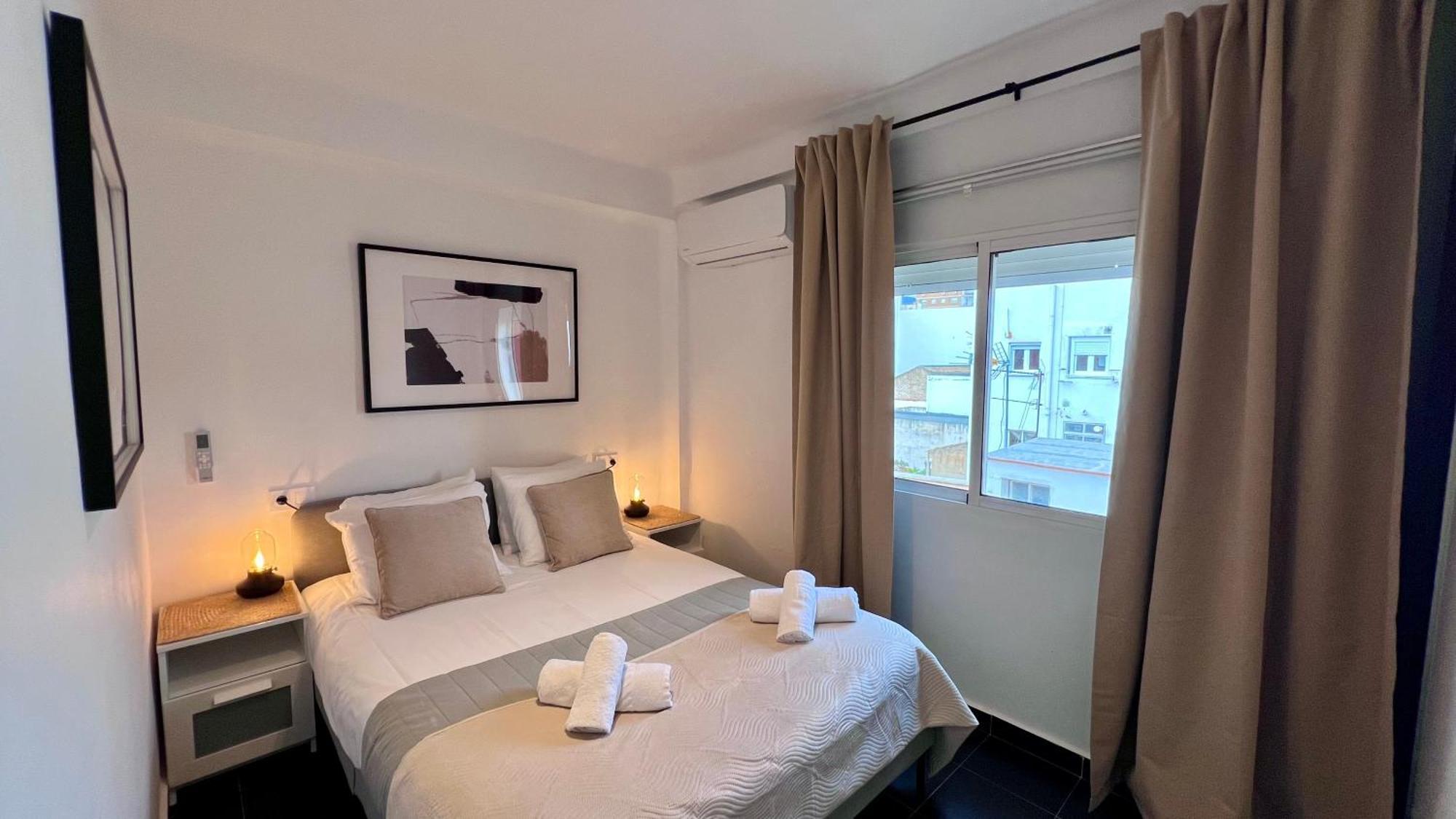 Cool, Modern And Snug 3br Peachy Malaga