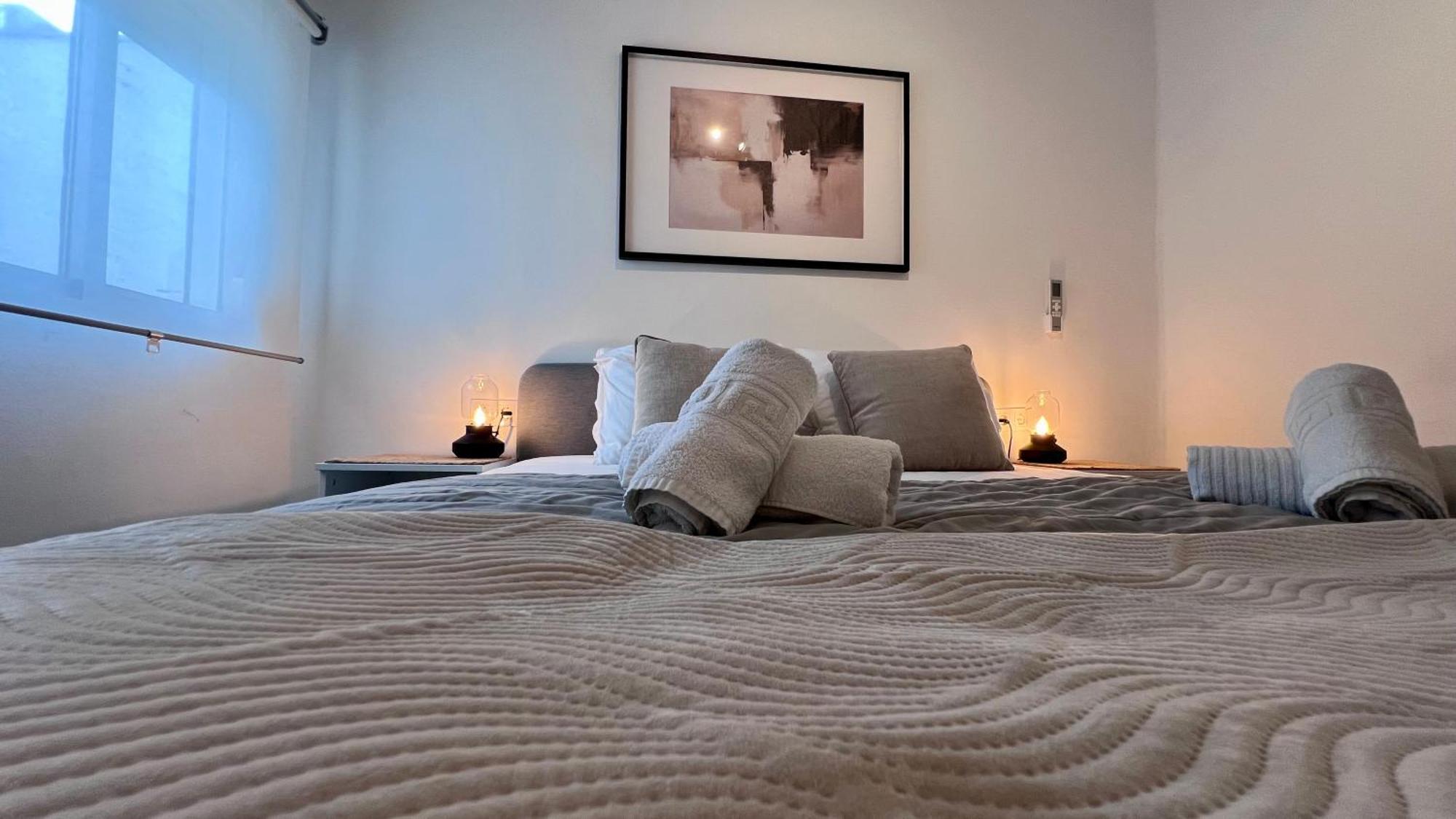 Cool, Modern And Snug 3br Peachy
