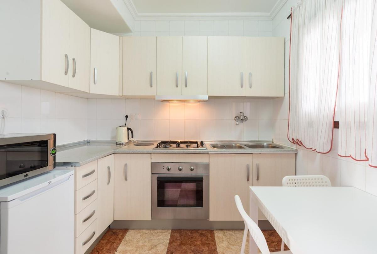 With Work/study Close To Old Town Malaga