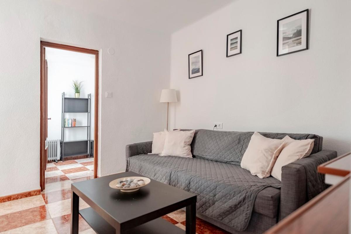 Apartment With Work/study Close To Old Town