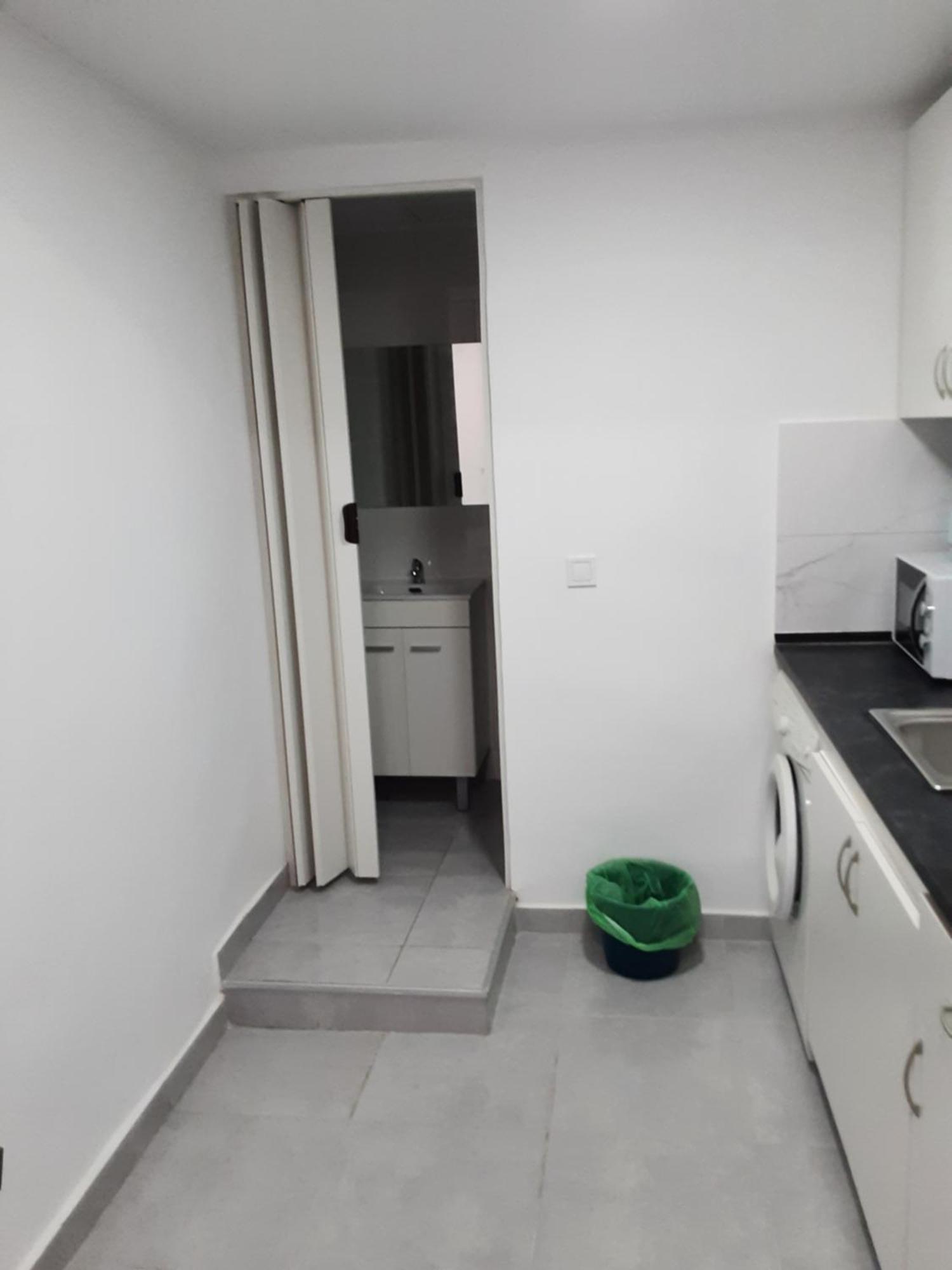 Precioso Moderno Cerca Del Carrefour Rosaleda Apartment