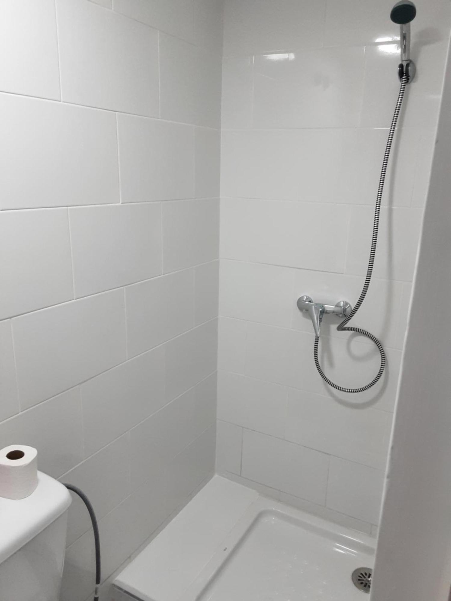 Precioso Moderno Cerca Del Carrefour Rosaleda Apartment