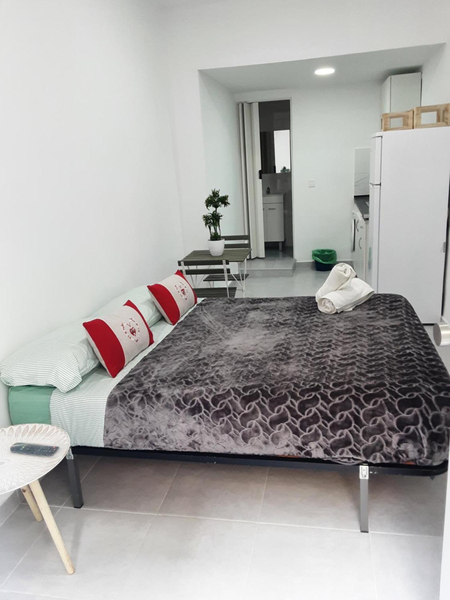 Precioso Moderno Cerca Del Carrefour Rosaleda Apartment