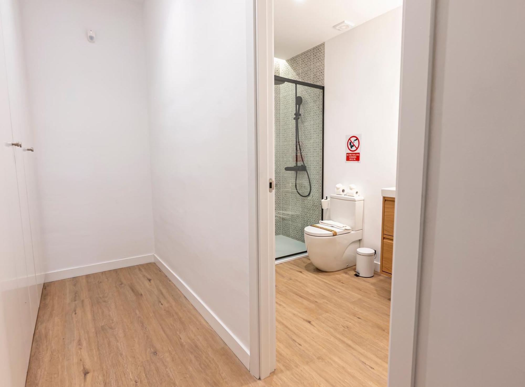 Lezo Cuatro Apartment Malaga