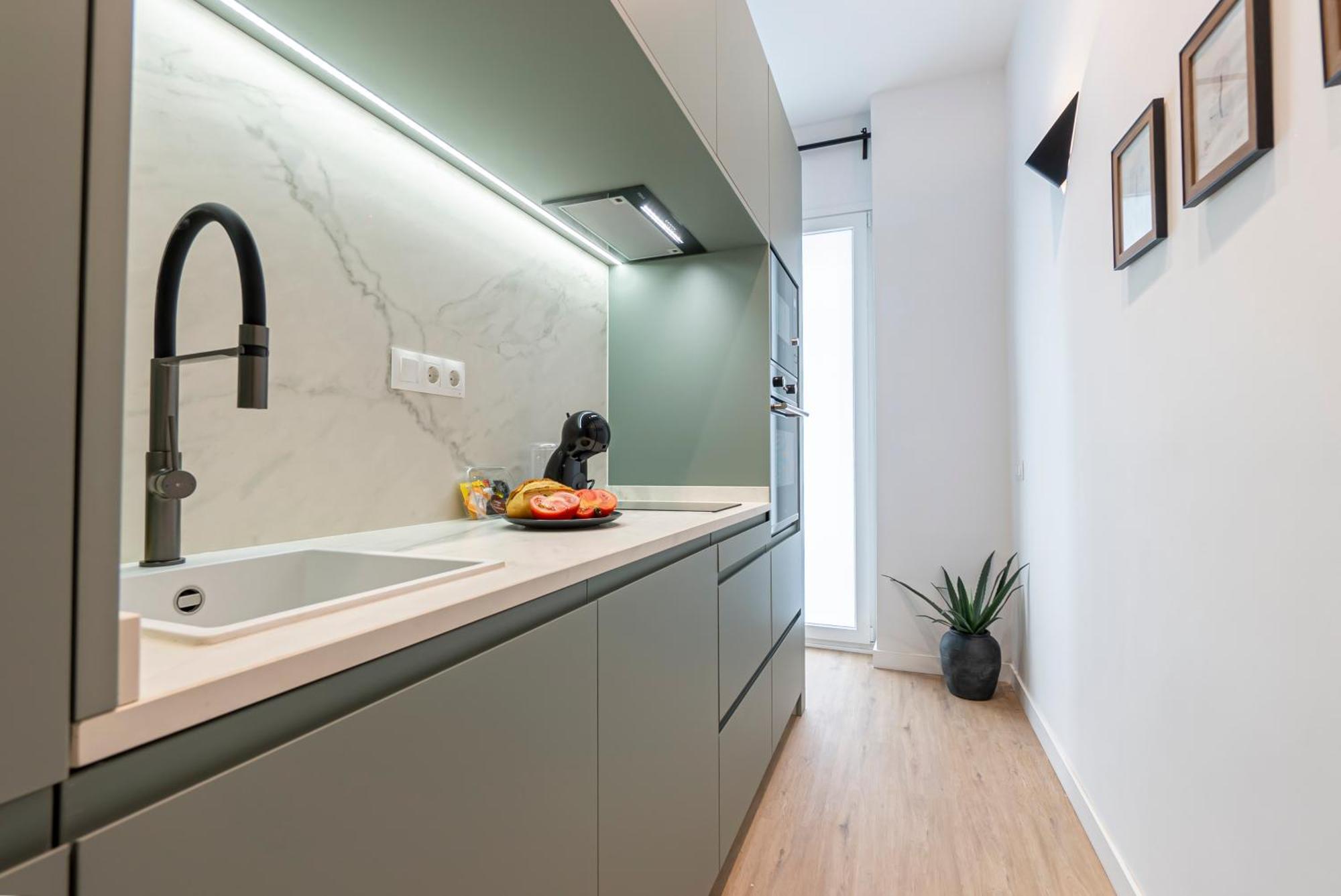 Lezo Cuatro Apartment Malaga