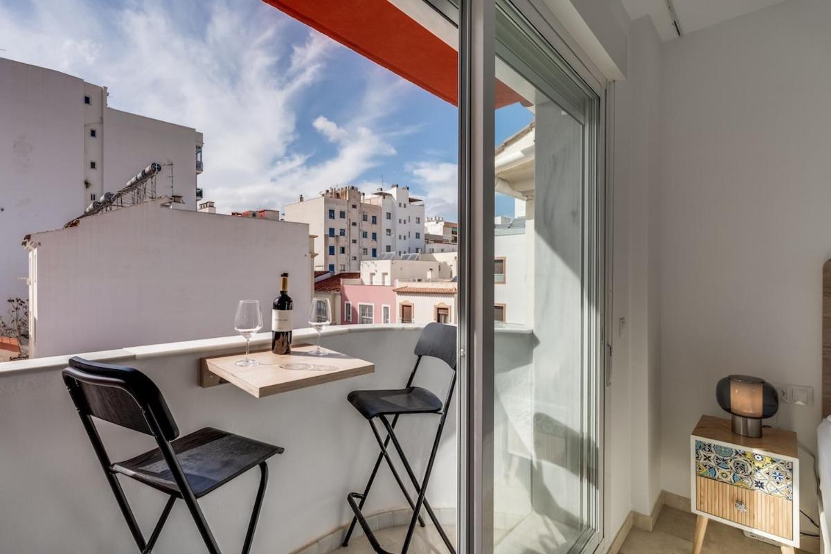Cute On Calle Juan Herrera In Center Apartment
