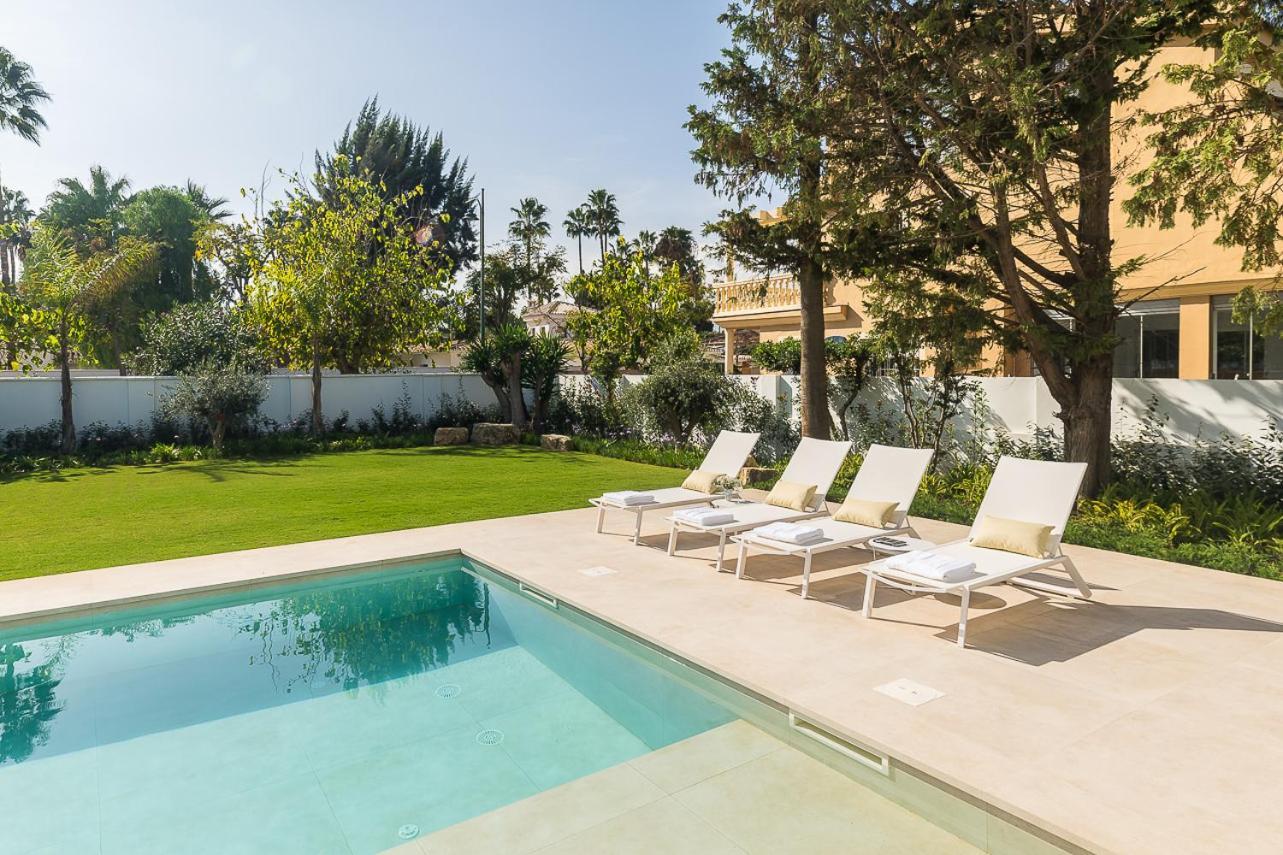 Homeclub Con Piscina Privada En Guadalmar *