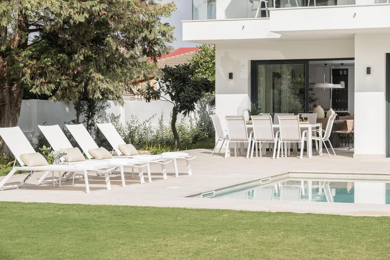 Homeclub Con Piscina Privada En Guadalmar Apartment *