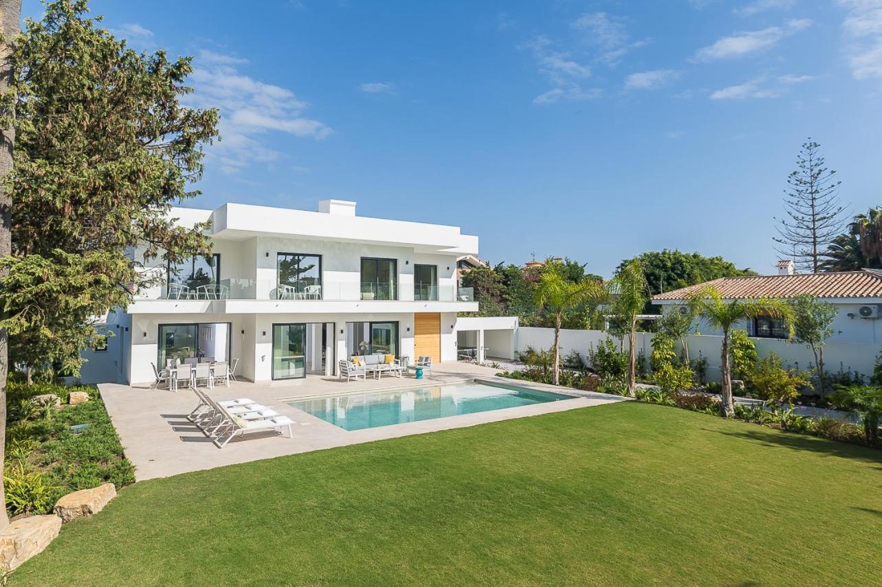 Homeclub Con Piscina Privada En Guadalmar