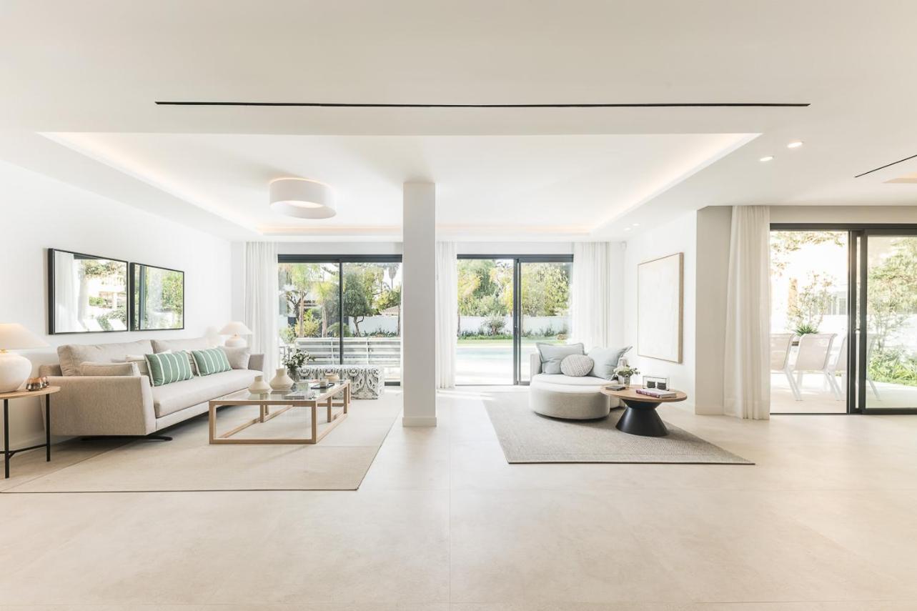Homeclub Con Piscina Privada En Guadalmar Apartment