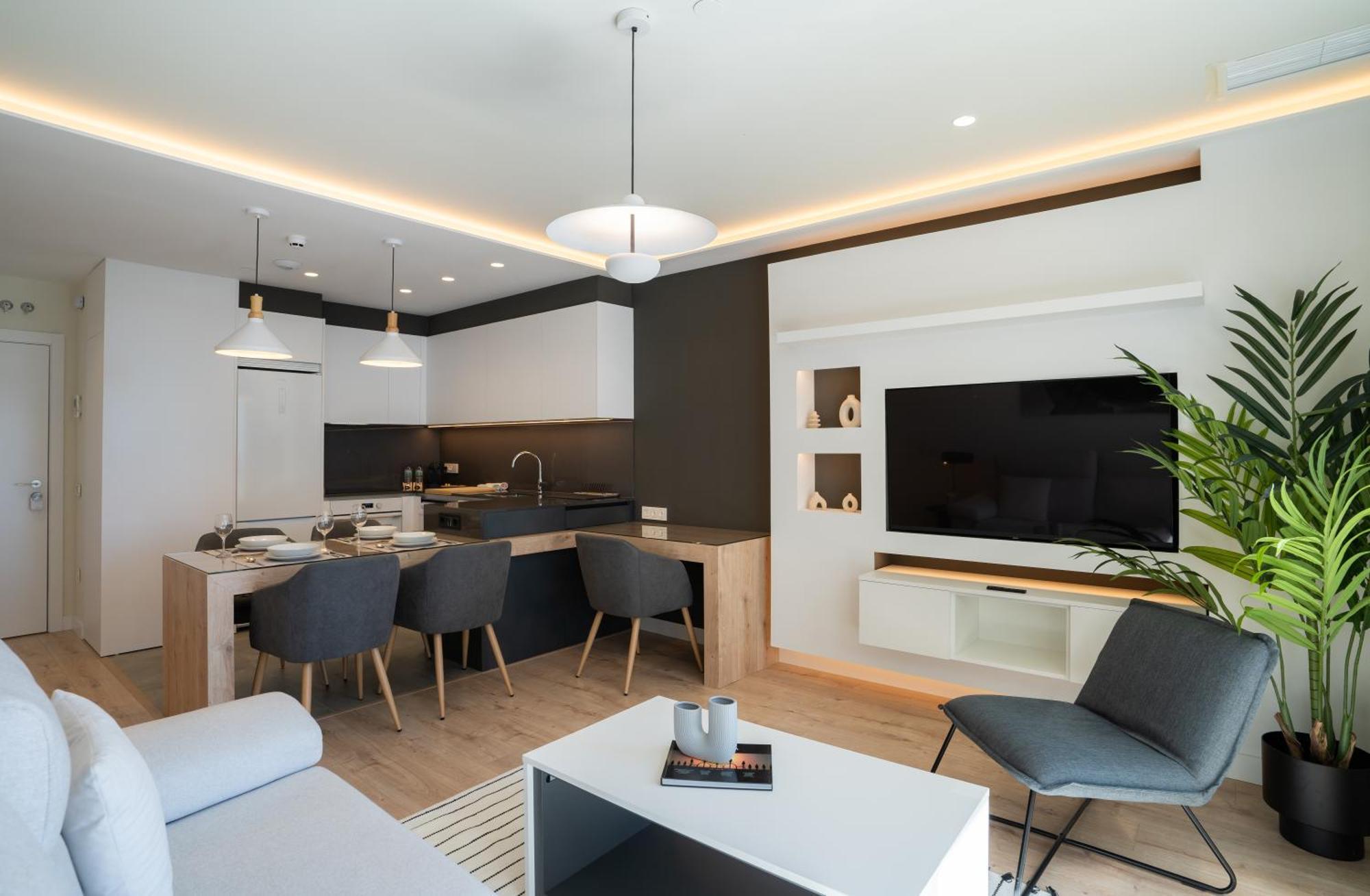 Apartment Sky View Design And Relax View With Free Parking Malaga
