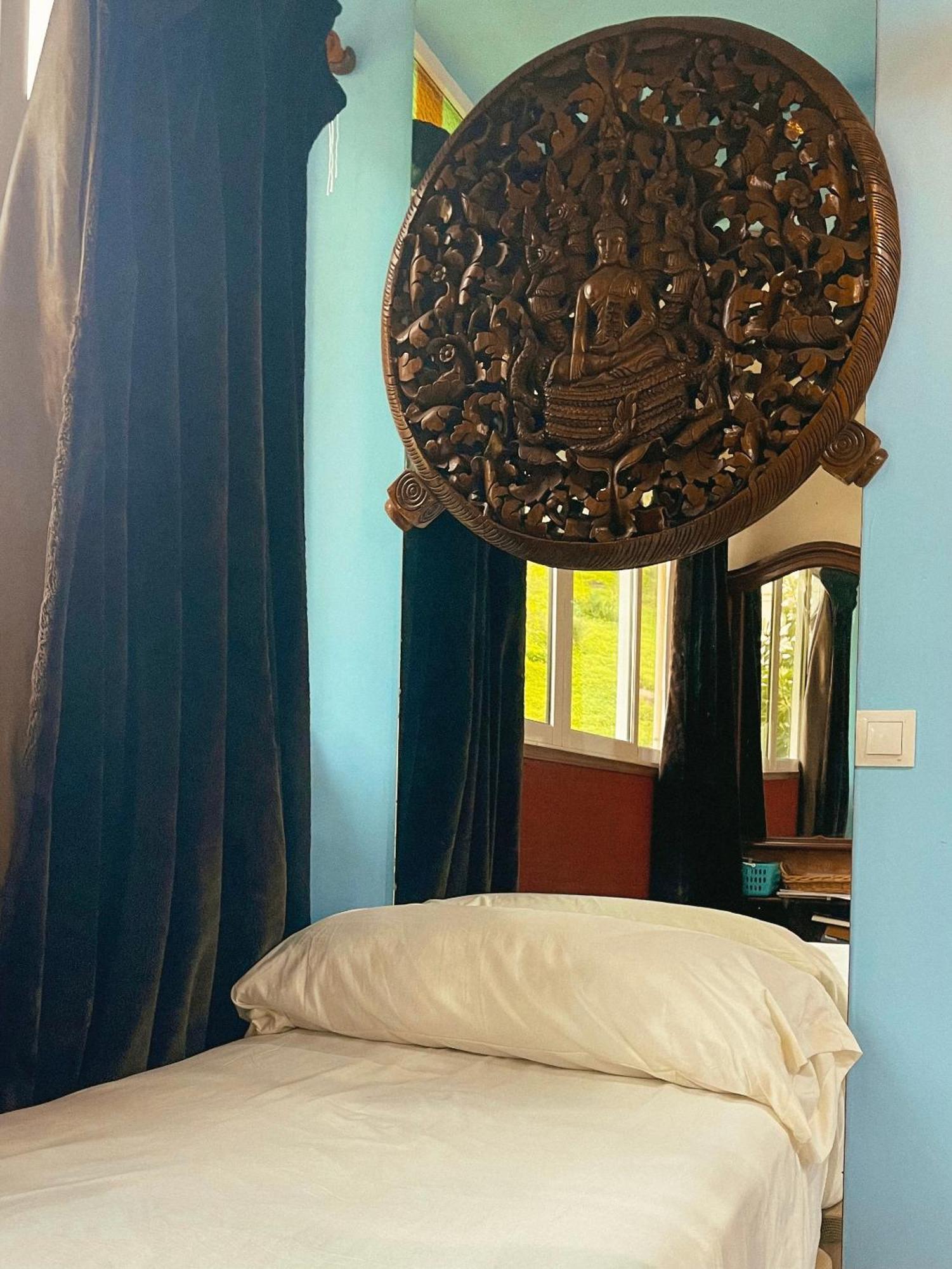 Unique Escape Cinema Massage Chair Apartment Malaga