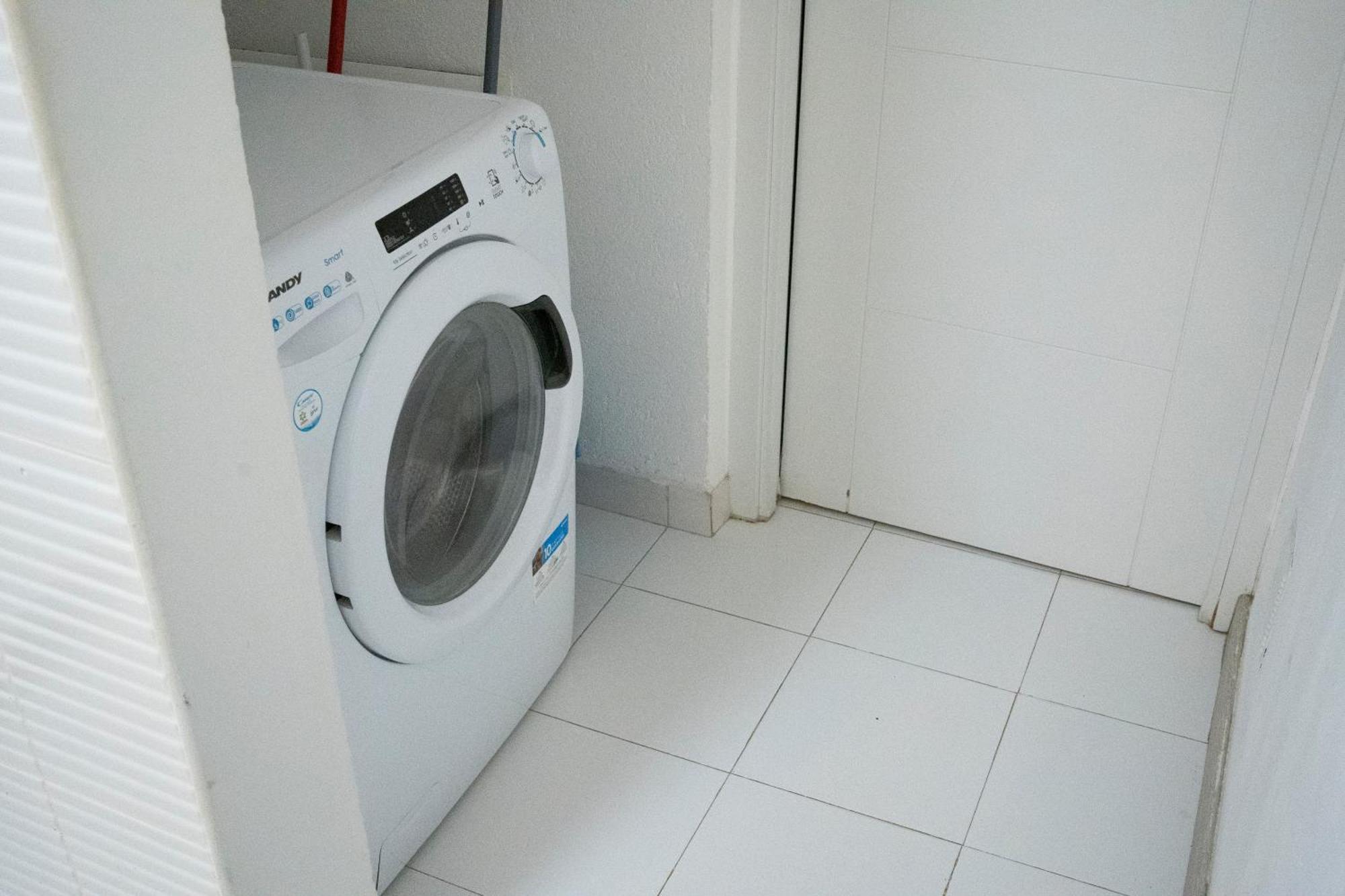 Estupendo Estudio Al Lado De Plaza La Merced Apartment Malaga