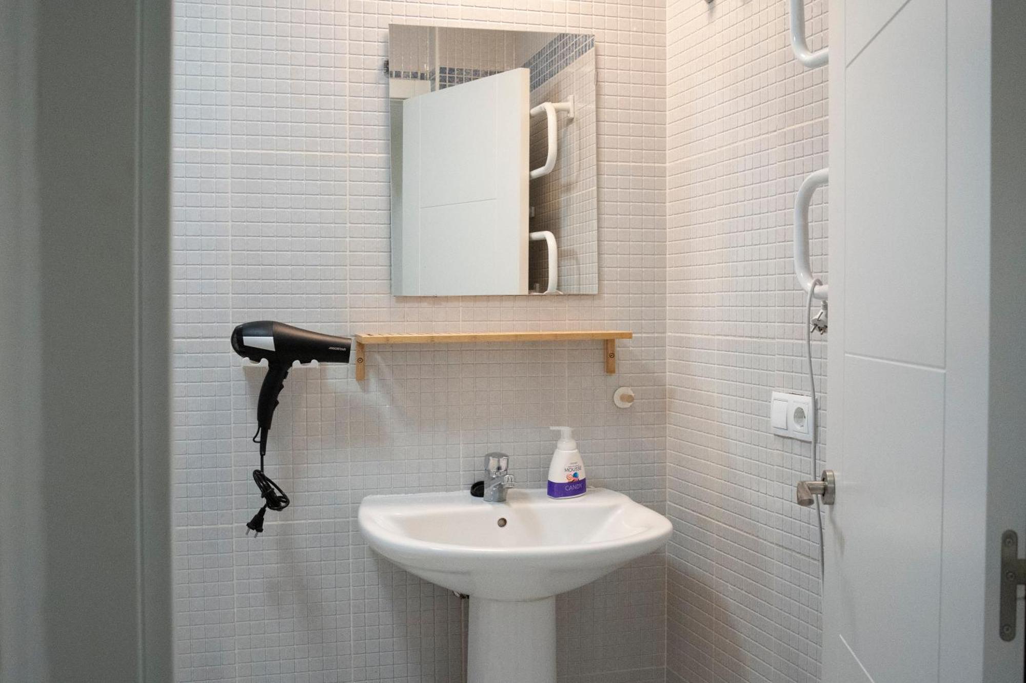 Estupendo Estudio Al Lado De Plaza La Merced Apartment