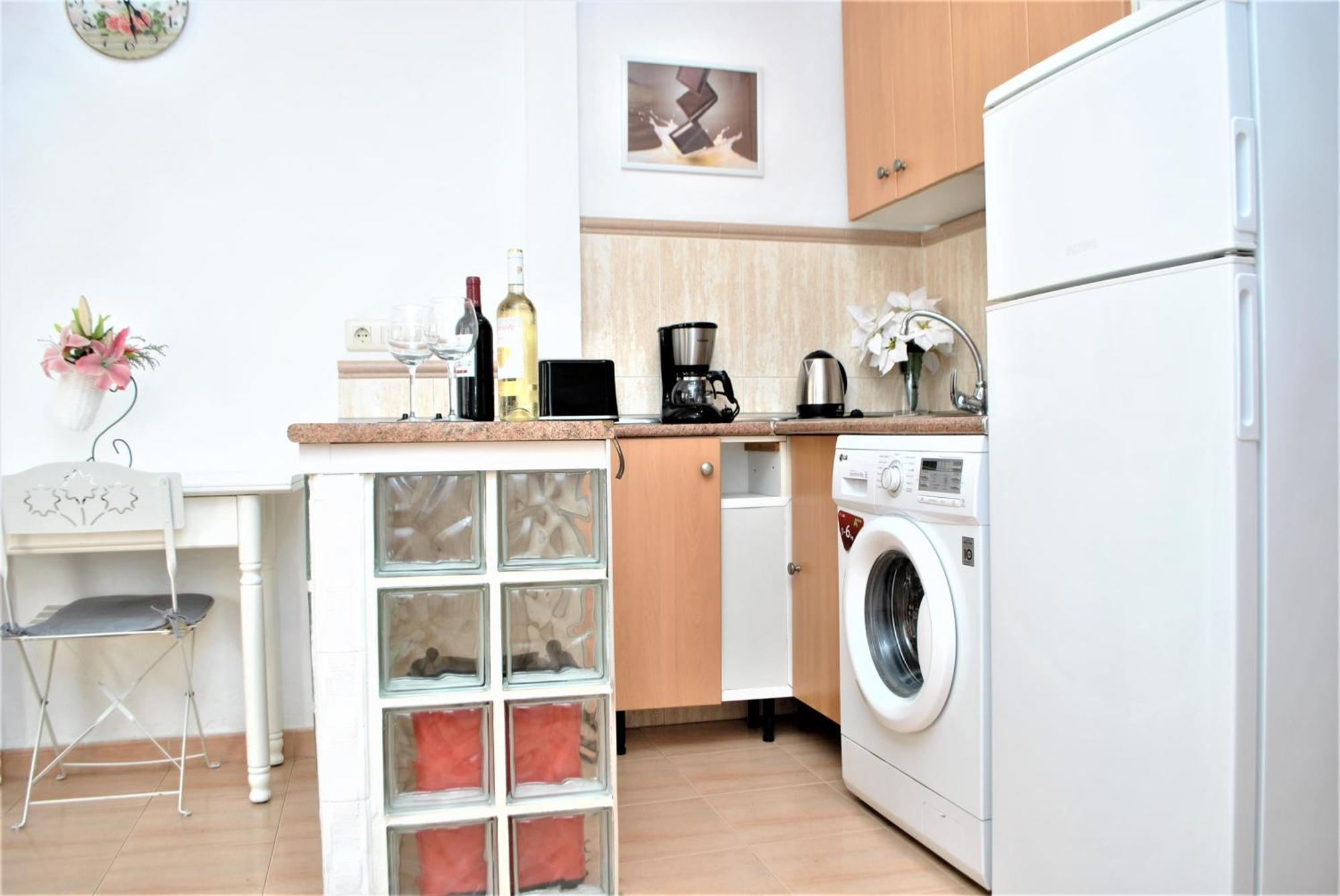 Apartment Small Building With 2 *