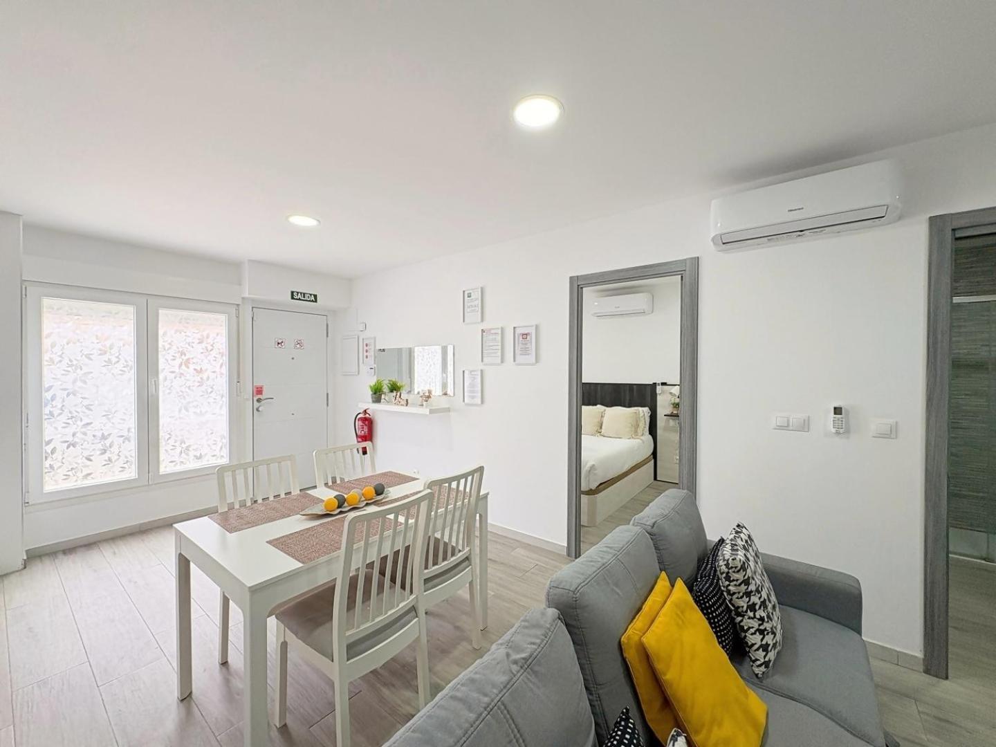 Benahavis Iii Airport Apartment *