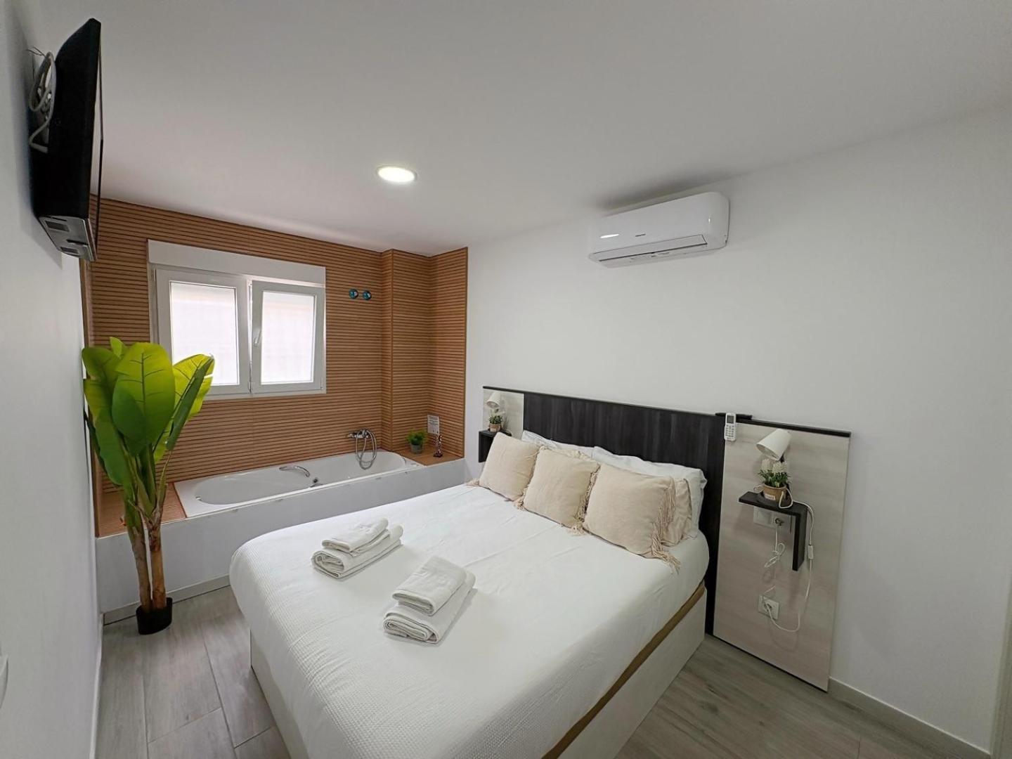 Benahavis Iii Airport Apartment Málaga