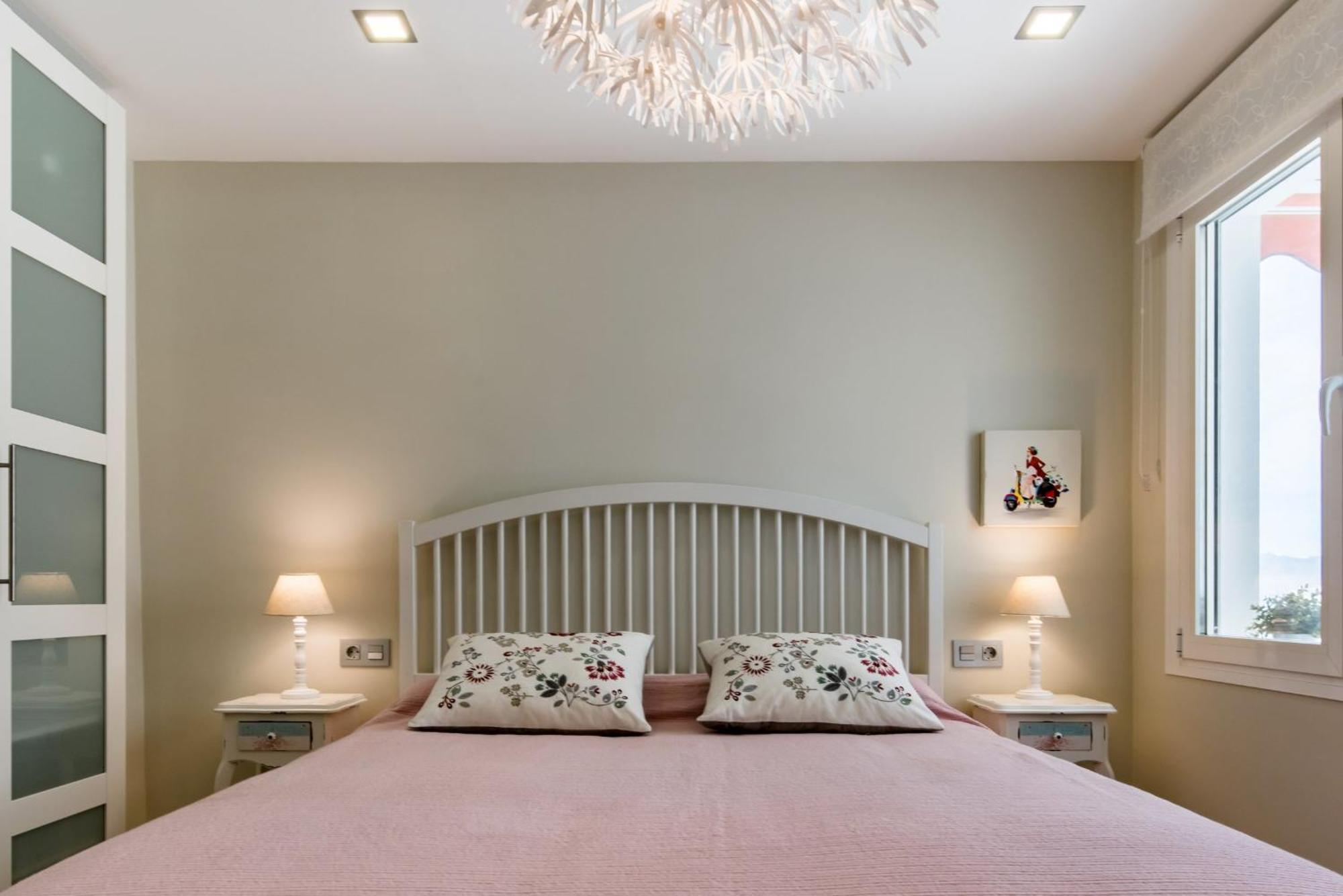 Appartement Sorolla 105, Luxury, Beach, Free Parking, Services, Quite Neighborhood, So