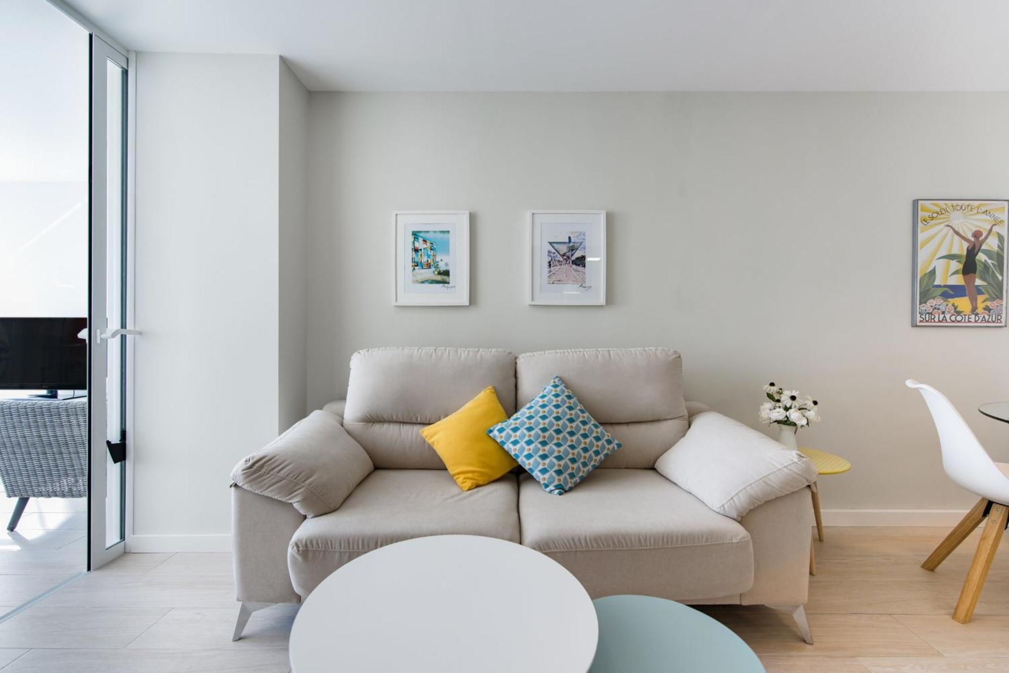 Sorolla 105, Luxury, Beach, Free Parking, Services, Quite Neighborhood, So Appartement Málaga