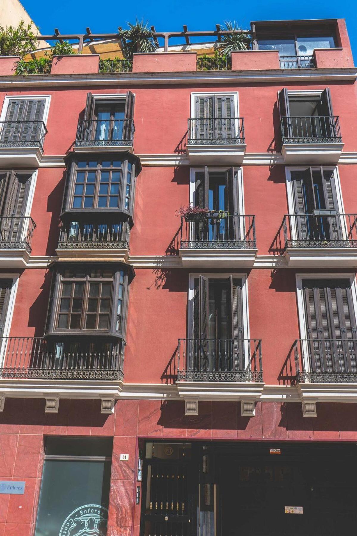 Centrico En Calle Carreteria - * Malaga