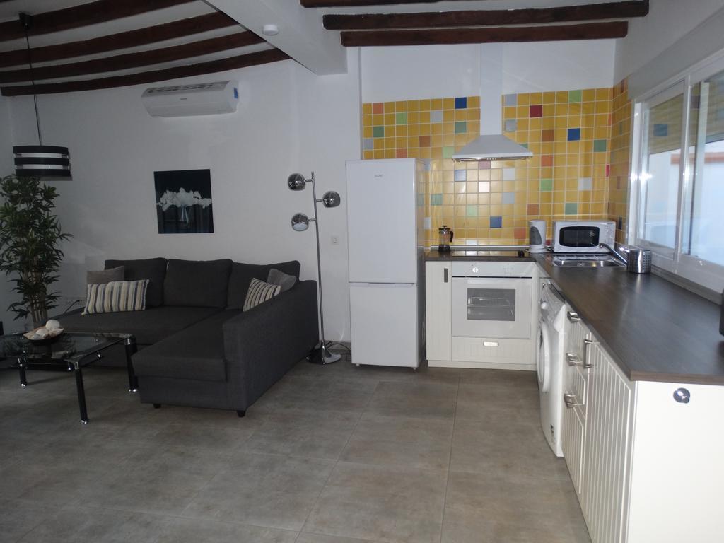 - Nuno Gomez, 24 Apartment Málaga