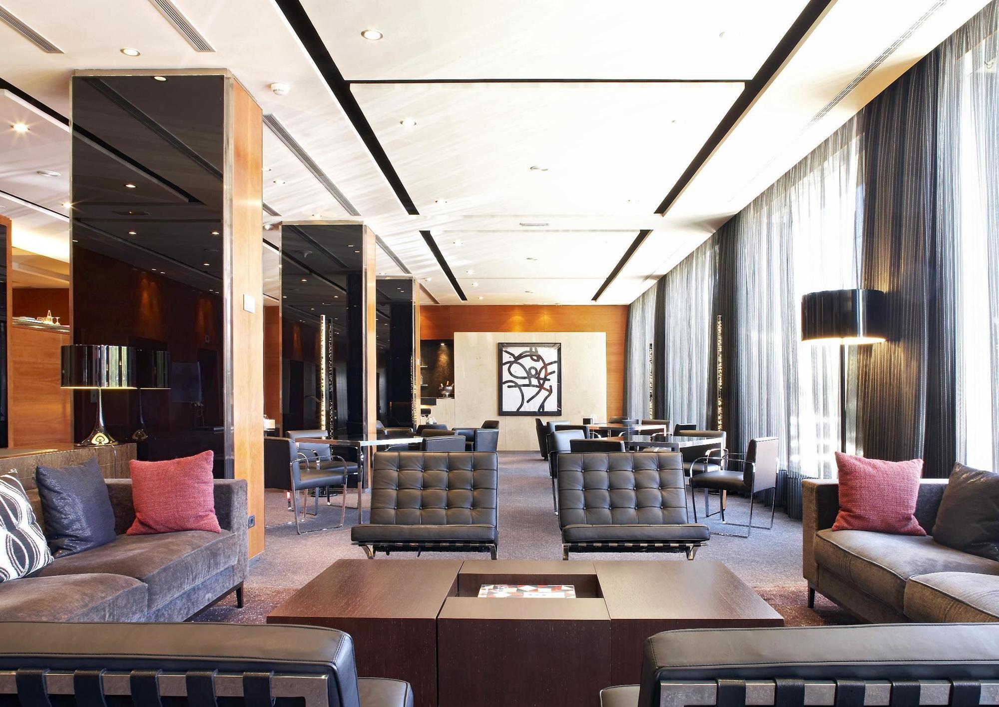 Ac Palacio By Marriott Hotel
